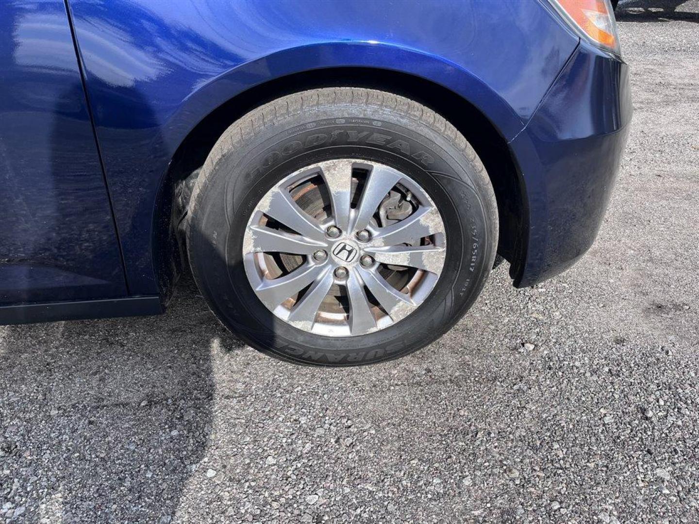 2015 Blue /Grey Honda Odyssey (5FNRL5H60FB) with an 3.5l V6 MPI Sohc Vtec 3.5 engine, Automatic transmission, located at 745 East Steele Rd., West Columbia, SC, 29170, (803) 755-9148, 33.927212, -81.148483 - Special Internet Price! 2015 Honda Odyssey with Bluetooth, AM/FM/CD Audio System, Backup Camera, Cruise Control, Remote Keyless Entry, Dual Zone Front Automatic Air Conditioning, Sunroof, Power Lift Gate, Heated Front Bucket Seats, Removable 40-20-40 Folding Split-Bench, Fixed 60-40 Split-Bench 3rd - Photo#33