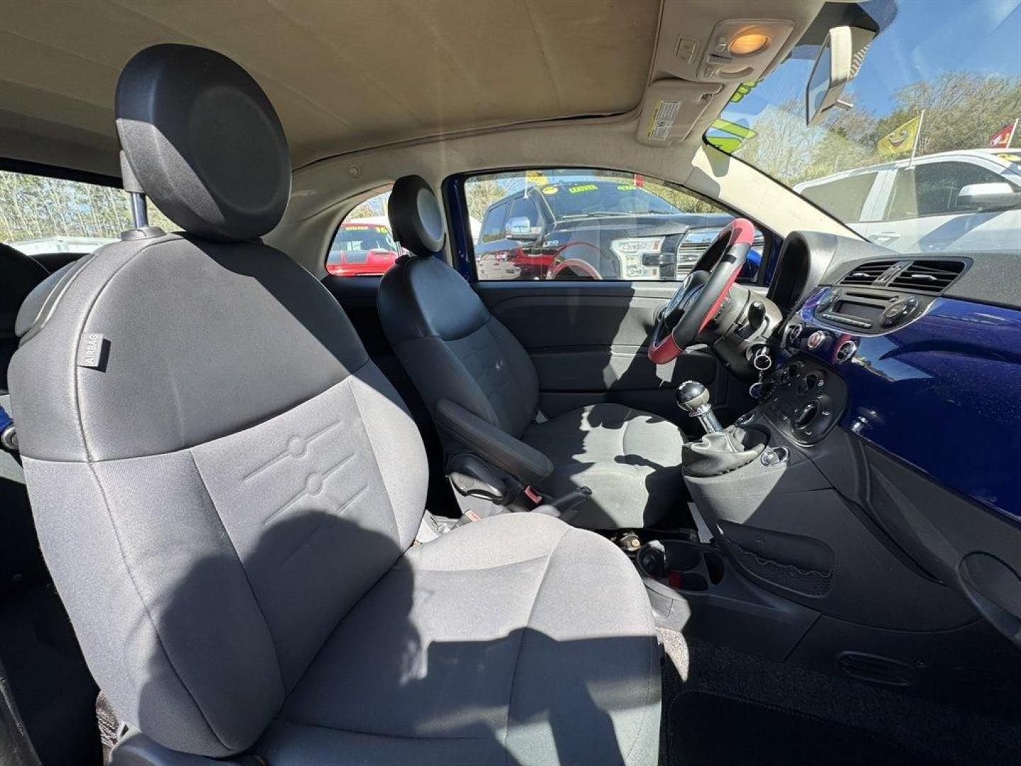 2012 Blue /Black Fiat 500 (3C3CFFDRXCT) with an 1.4l I-4 MPI 1.4l engine, Manual transmission, located at 745 East Steele Rd., West Columbia, SC, 29170, (803) 755-9148, 33.927212, -81.148483 - Photo#19