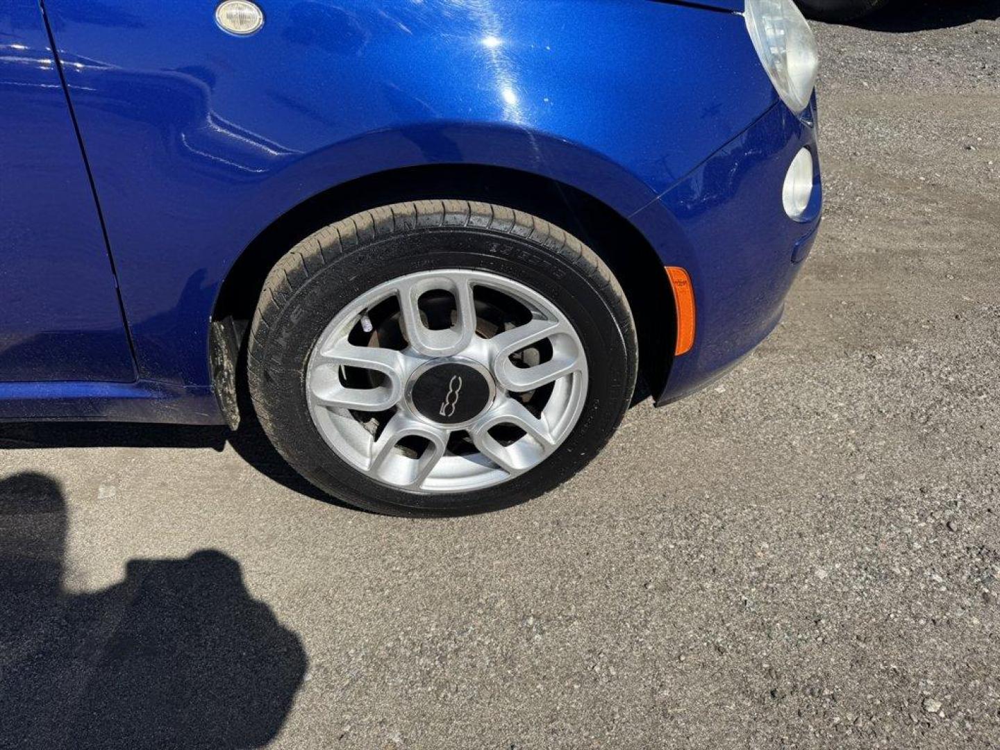 2012 Blue /Black Fiat 500 (3C3CFFDRXCT) with an 1.4l I-4 MPI 1.4l engine, Manual transmission, located at 745 East Steele Rd., West Columbia, SC, 29170, (803) 755-9148, 33.927212, -81.148483 - Photo#23