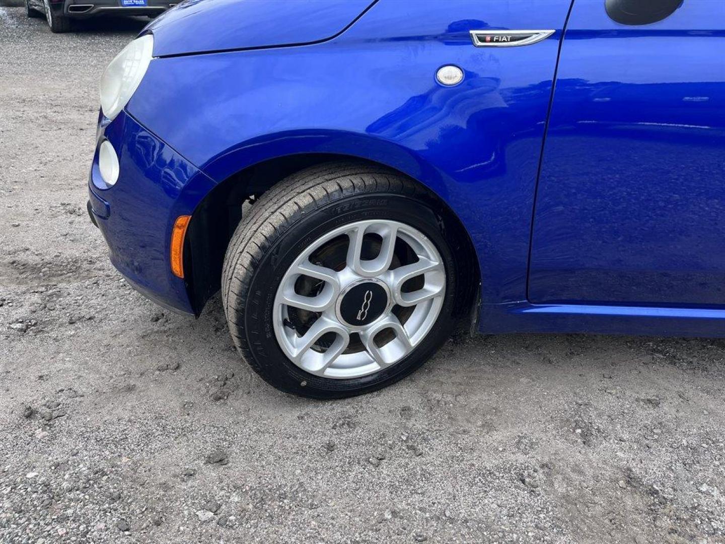 2012 Blue /Black Fiat 500 (3C3CFFDRXCT) with an 1.4l I-4 MPI 1.4l engine, Manual transmission, located at 745 East Steele Rd., West Columbia, SC, 29170, (803) 755-9148, 33.927212, -81.148483 - Special Internet Price! 2012 FIAT 500C Pop with AM/FM stereo, Aux audio input, Remote keyless entry, Steering wheel audio controls, Cloth bucket seats, 50/50 split fold-down rear seat, 5-speed manual transmission, Black soft top convertible, Powered windows, Powered door locks, Plus more! - Photo#22