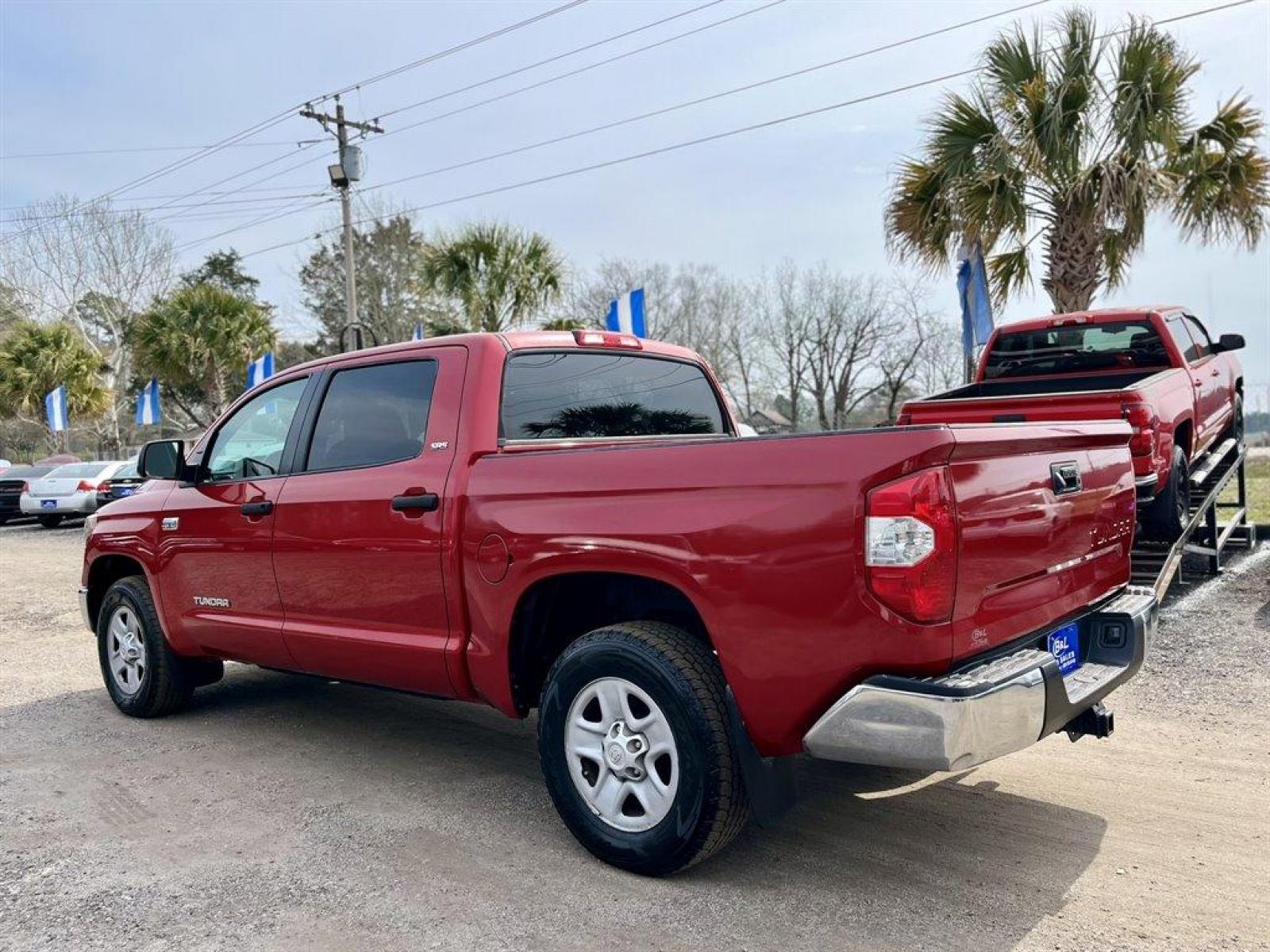 2018 Red /Black Toyota Tundra (5TFEY5F10JX) with an 5.7l V8 EFI Dohc 5.7l engine, Automatic transmission, located at 745 East Steele Rd., West Columbia, SC, 29170, (803) 755-9148, 33.927212, -81.148483 - Special Internet Price! 2018 Toyota Tundra SR5 with Bluetooth, 3- Month Trial SIRIUSXM Satellite Radio, Backup Camera, Cruise Control, 3-Passenger Front Bench Seat, Manual Air Conditioning, Remote Keyless Entry, Rear 60-40 Folding Split-Bench Fold-Up, Powered Windows, Powered Door Locks, Plus More! - Photo #1