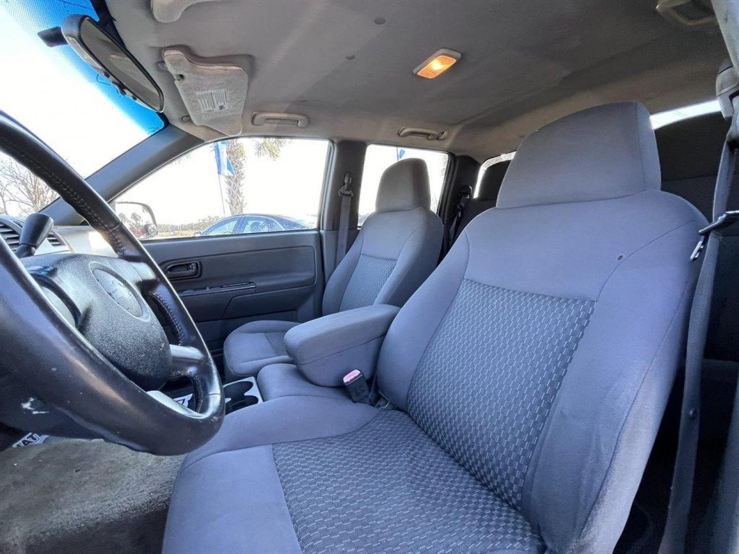 2006 Black /Grey Chevrolet Colorado (1GCDT136468) with an 3.5l I-5 MPI Dohc 3.5l engine, Auto transmission, located at 745 East Steele Rd., West Columbia, SC, 29170, (803) 755-9148, 33.927212, -81.148483 - Special Internet Price! 2006 Chevrolet Colorado with AM/FM stereo with CD/MP3 player, Air conditioning, Powered windows, Powered door locks, Seats up to 6, Cloth interior, Rear split folding bench seat, Plus more! - Photo#12