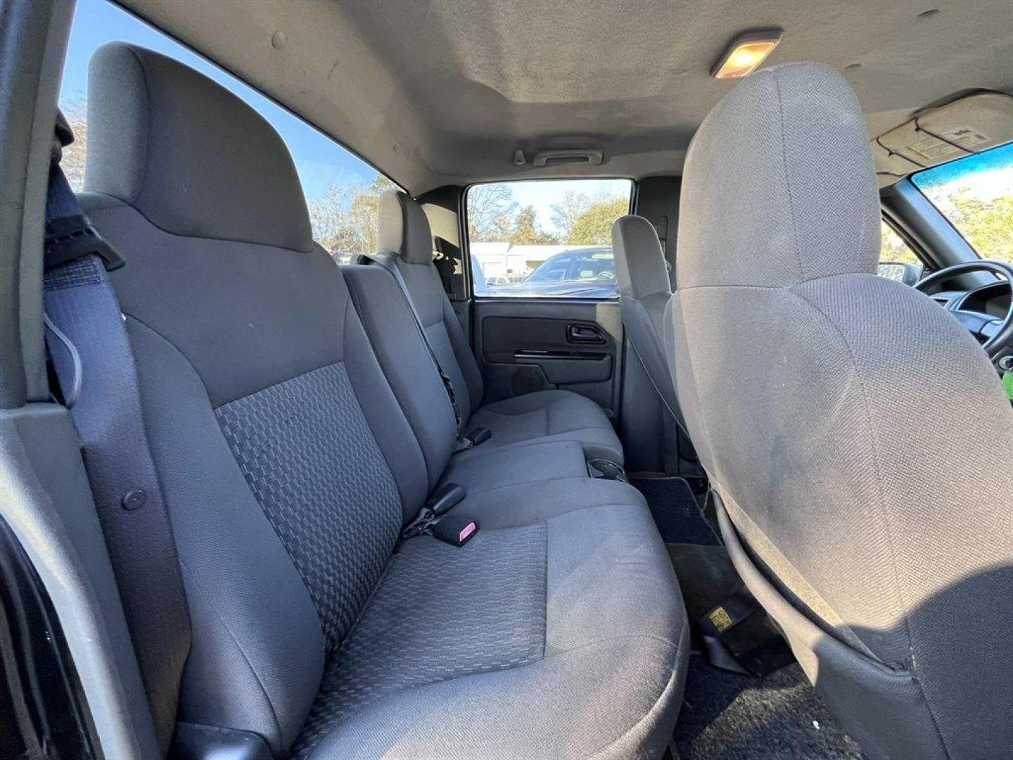 2006 Black /Grey Chevrolet Colorado (1GCDT136468) with an 3.5l I-5 MPI Dohc 3.5l engine, Auto transmission, located at 745 East Steele Rd., West Columbia, SC, 29170, (803) 755-9148, 33.927212, -81.148483 - Special Internet Price! 2006 Chevrolet Colorado with AM/FM stereo with CD/MP3 player, Air conditioning, Powered windows, Powered door locks, Seats up to 6, Cloth interior, Rear split folding bench seat, Plus more! - Photo#16