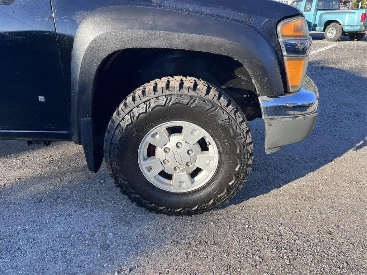 2006 Black /Grey Chevrolet Colorado (1GCDT136468) with an 3.5l I-5 MPI Dohc 3.5l engine, Auto transmission, located at 745 East Steele Rd., West Columbia, SC, 29170, (803) 755-9148, 33.927212, -81.148483 - Special Internet Price! 2006 Chevrolet Colorado with AM/FM stereo with CD/MP3 player, Air conditioning, Powered windows, Powered door locks, Seats up to 6, Cloth interior, Rear split folding bench seat, Plus more! - Photo#23