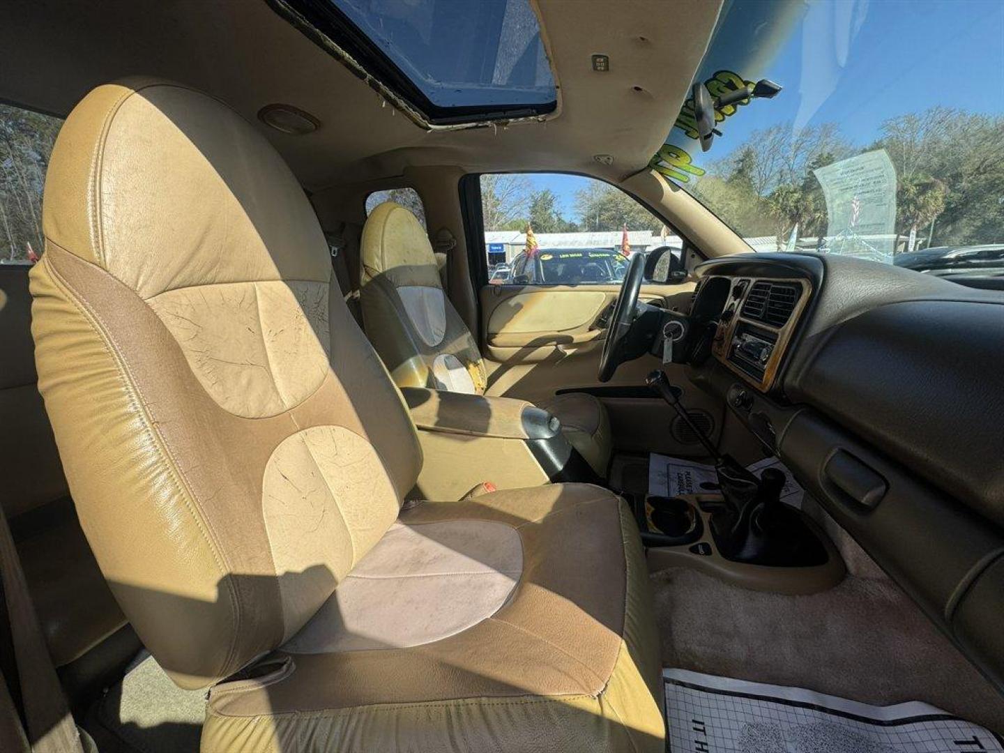 1997 Green /Tan Dodge Dakota (1B7GG23Y1VS) with an 5.2l V8 MPI 5.2l engine, Manual transmission, located at 745 East Steele Rd., West Columbia, SC, 29170, (803) 755-9148, 33.927212, -81.148483 - Photo#21