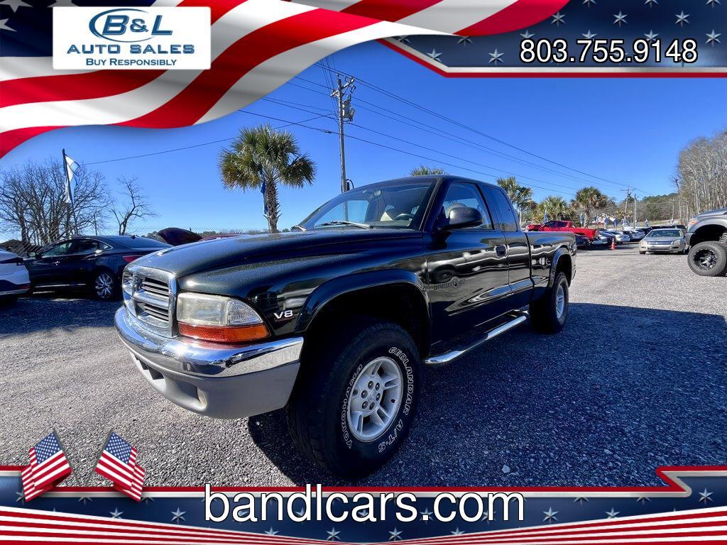 1997 Green /Tan Dodge Dakota (1B7GG23Y1VS) with an 5.2l V8 MPI 5.2l engine, Manual transmission, located at 745 East Steele Rd., West Columbia, SC, 29170, (803) 755-9148, 33.927212, -81.148483 - Photo#0