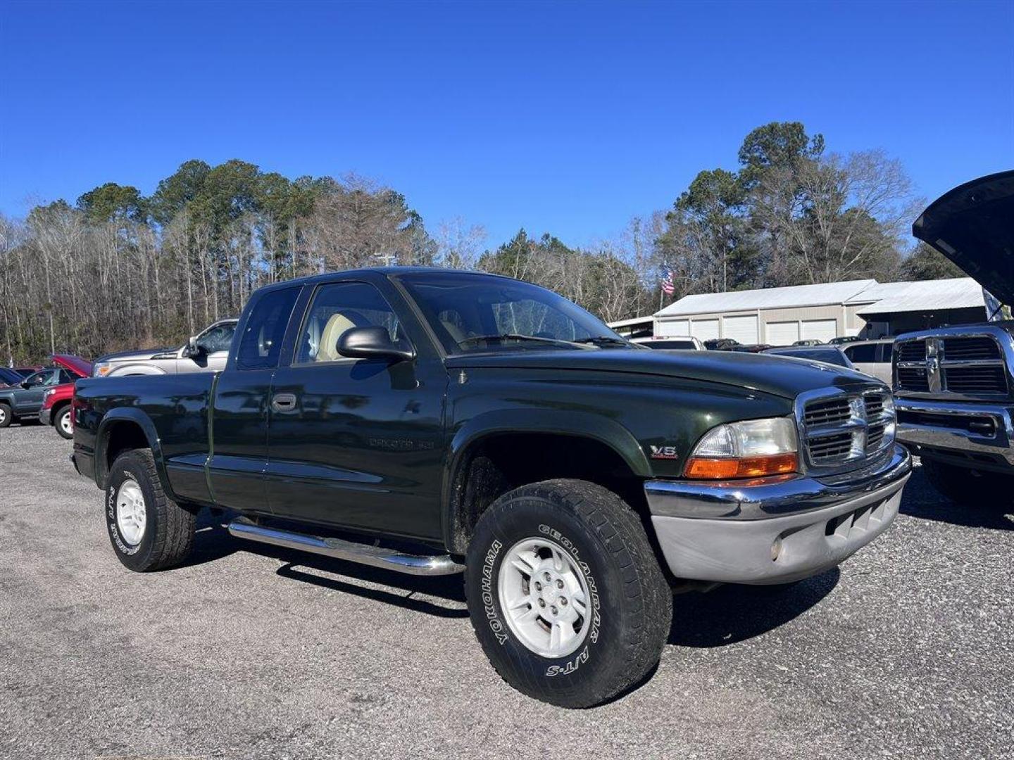 1997 Green /Tan Dodge Dakota (1B7GG23Y1VS) with an 5.2l V8 MPI 5.2l engine, Manual transmission, located at 745 East Steele Rd., West Columbia, SC, 29170, (803) 755-9148, 33.927212, -81.148483 - Special Internet Price! 1997 Dodge Dakota SLT with AM/FM stereo radio, Manual transmission, Sunroof, Cruise control, Powered windows, Powered door locks, Leather interior, Seats up to 5, Plus more! - Photo#3