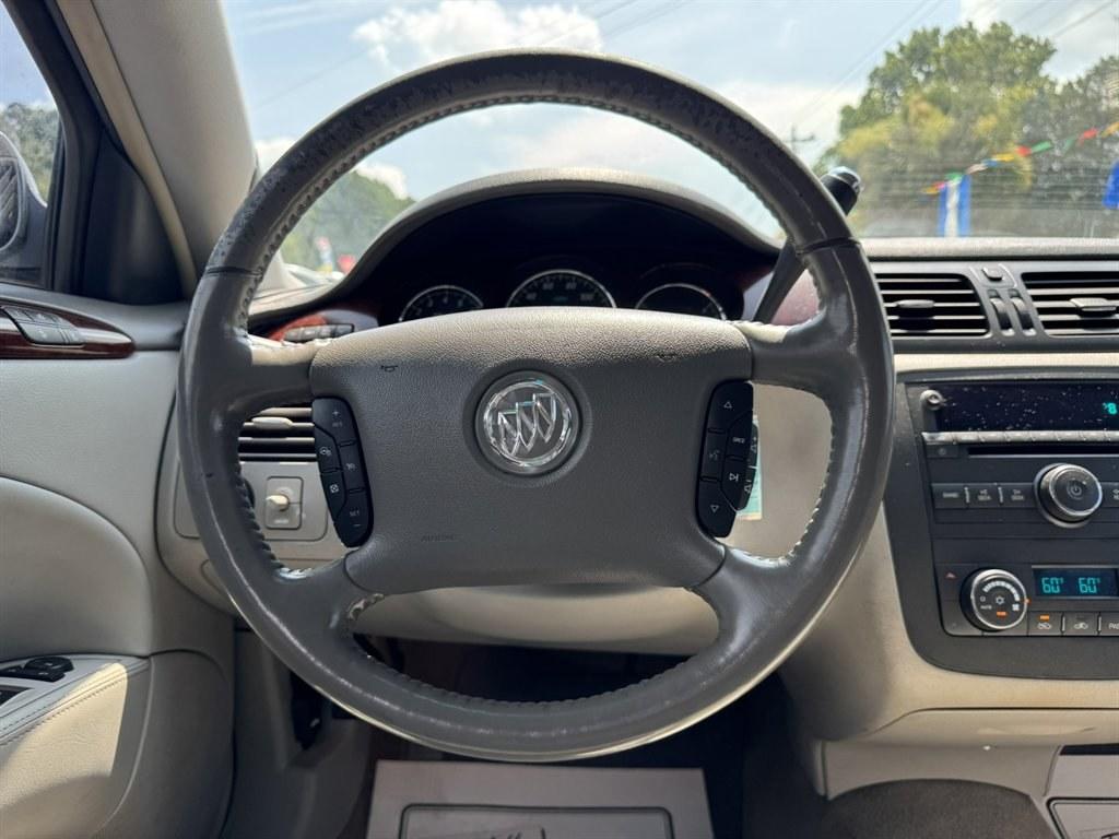 2008 Grey /Grey Buick Lucerne (1G4HD57278U) with an 3.8l V6 SFI 3.8l engine, Automatic transmission, located at 745 East Steele Rd., West Columbia, SC, 29170, (803) 755-9148, 33.927212, -81.148483- Photo#7