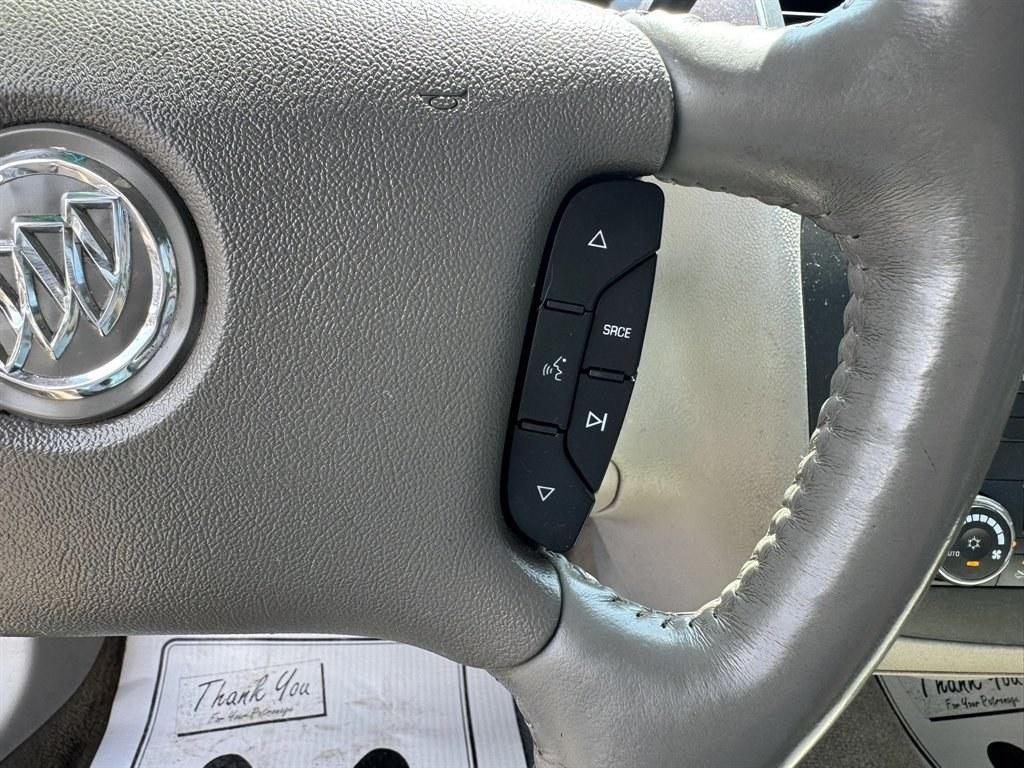 2008 Grey /Grey Buick Lucerne (1G4HD57278U) with an 3.8l V6 SFI 3.8l engine, Automatic transmission, located at 745 East Steele Rd., West Columbia, SC, 29170, (803) 755-9148, 33.927212, -81.148483- Photo#9
