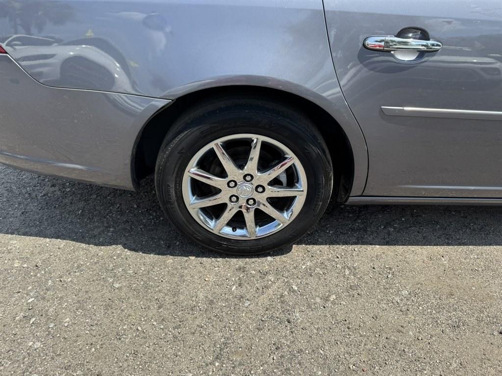 2008 Grey /Grey Buick Lucerne (1G4HD57278U) with an 3.8l V6 SFI 3.8l engine, Automatic transmission, located at 745 East Steele Rd., West Columbia, SC, 29170, (803) 755-9148, 33.927212, -81.148483- Photo#26