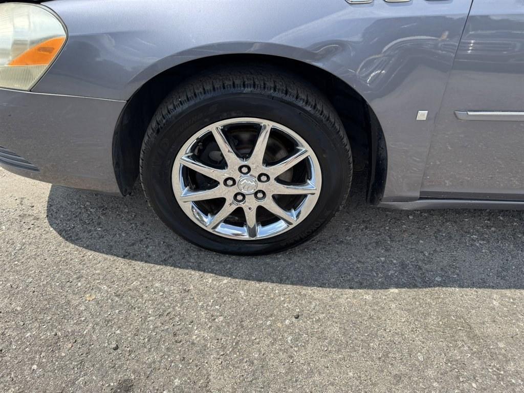 2008 Grey /Grey Buick Lucerne (1G4HD57278U) with an 3.8l V6 SFI 3.8l engine, Automatic transmission, located at 745 East Steele Rd., West Columbia, SC, 29170, (803) 755-9148, 33.927212, -81.148483- Photo#28