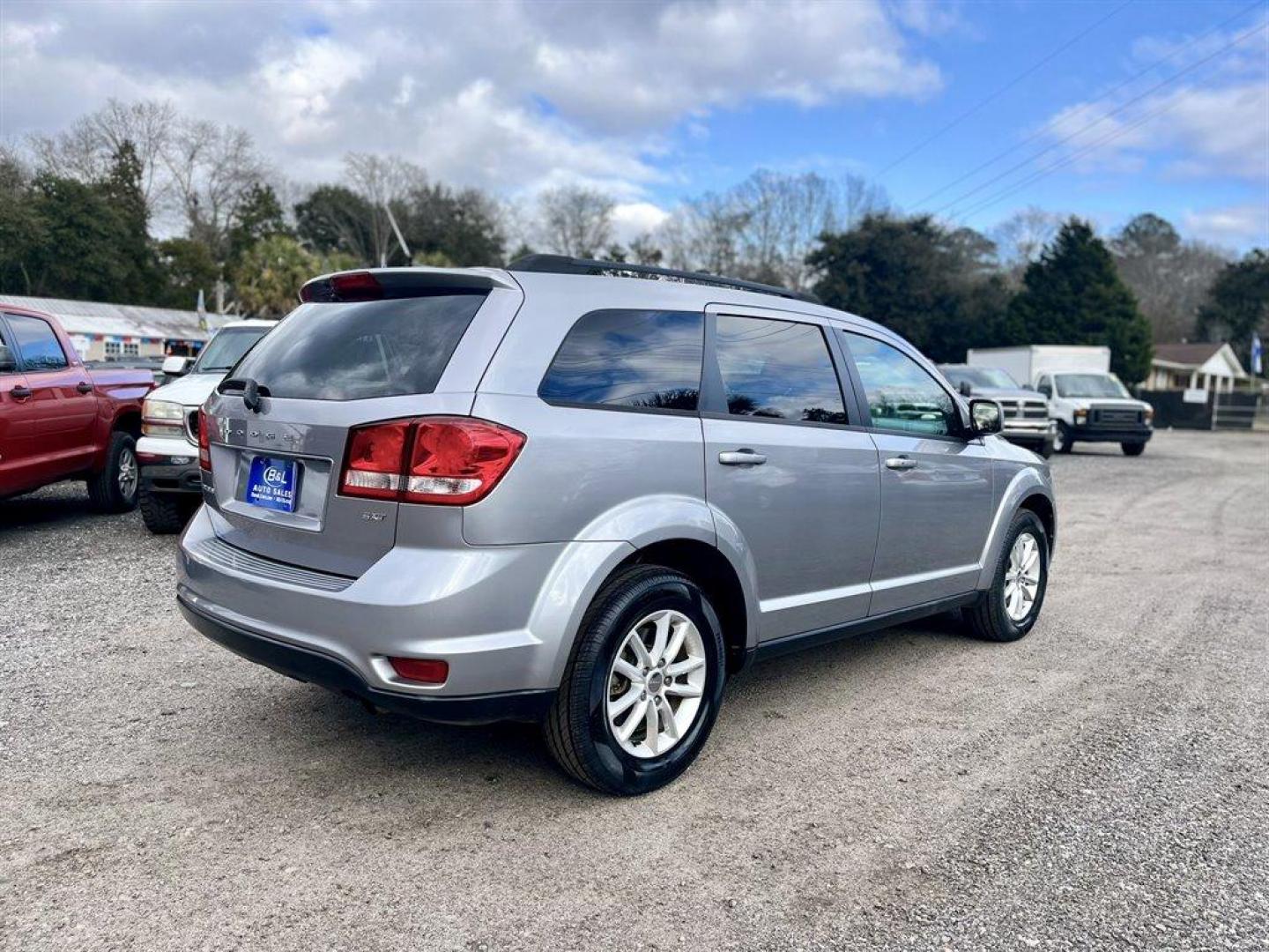 2017 Silver /Black Dodge Journey (3C4PDCBB2HT) with an 2.4l I-4 SFI Dohc 2.4l engine, Automatic transmission, located at 745 East Steele Rd., West Columbia, SC, 29170, (803) 755-9148, 33.927212, -81.148483 - Special Internet Price! 2017 Dodge Journey SXT with Bluetooth, AUX Port, Remote Keyless Entry, Cruise Control, Push Button Start, Dual Zone Front Manual Air Conditioning, Cloth Interior, 2nd row 40-60 Folding Split-Bench, 3rd row 50-50 Bench, Powered Windows, Powered Door Locks, Plus More! - Photo#2