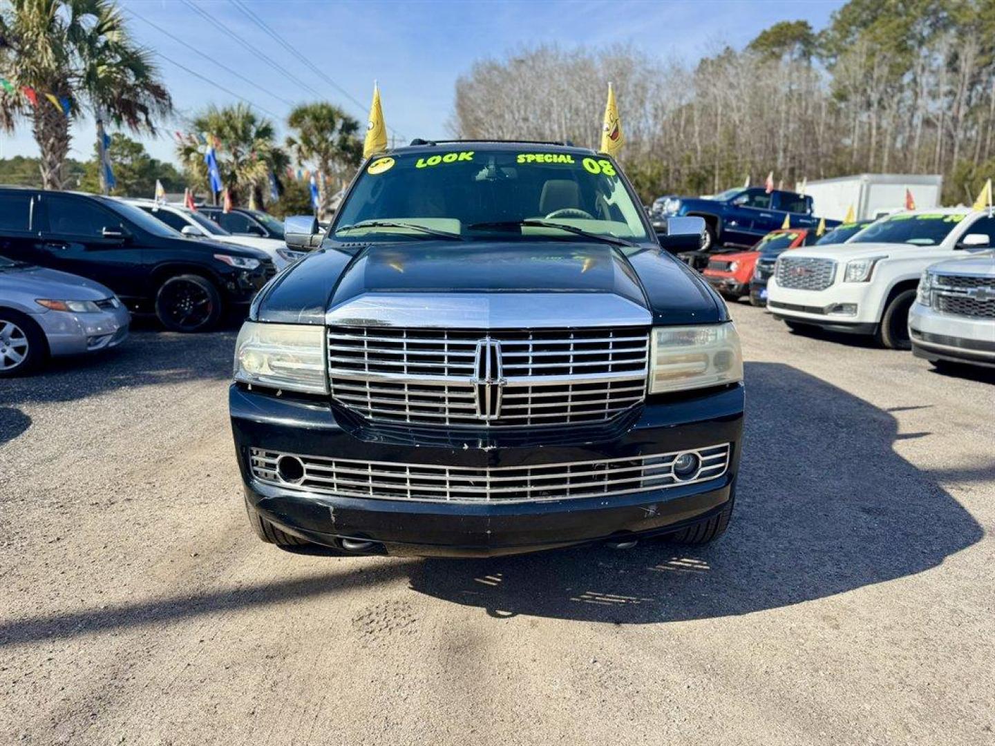 2008 Black /Tan Lincoln Navigator (5LMFU27598L) with an 5.4l V8 EFI Sohc 3v 5.4l engine, Automatic transmission, located at 745 East Steele Rd., West Columbia, SC, 29170, (803) 755-9148, 33.927212, -81.148483 - Photo#1