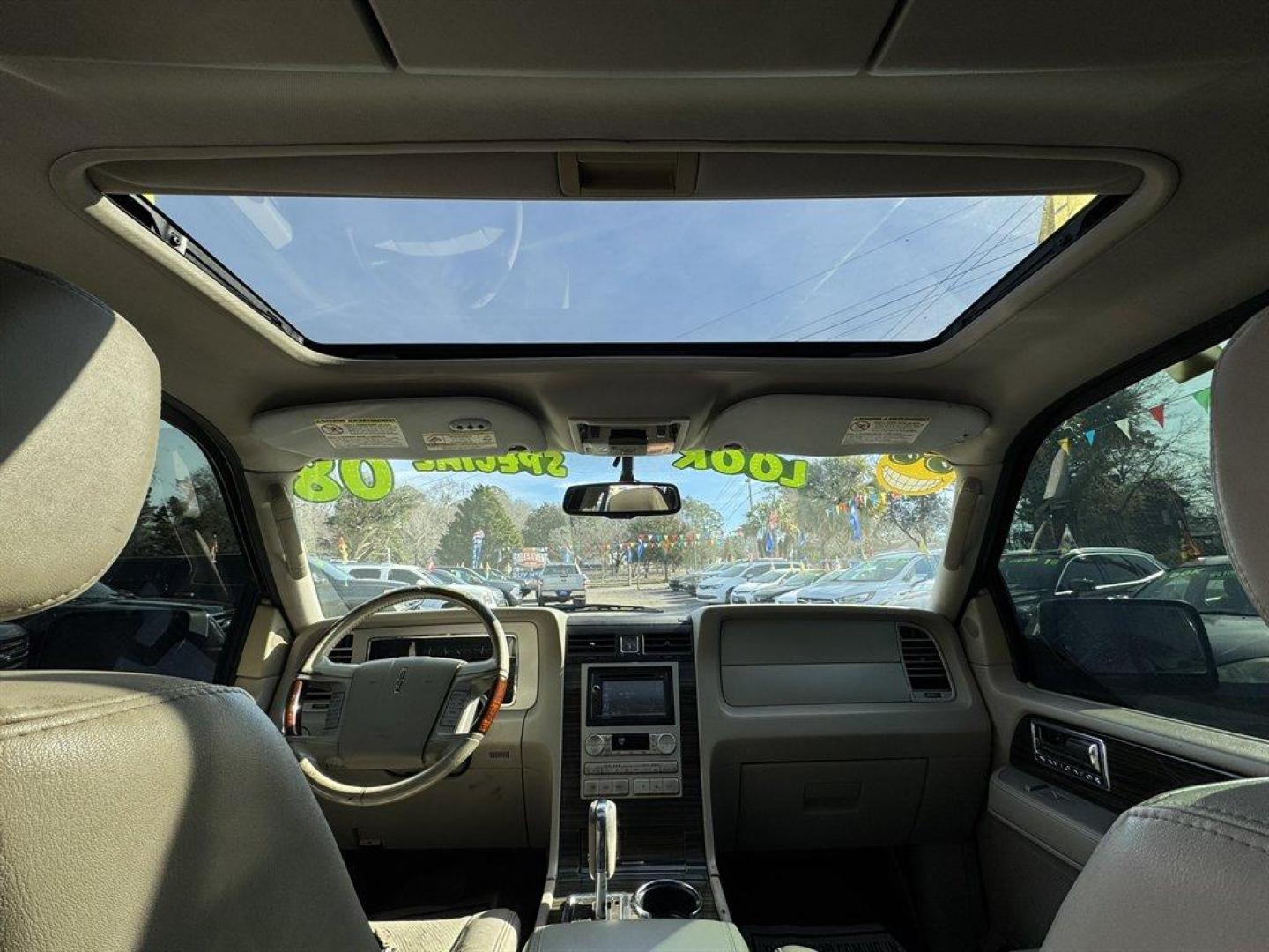 2008 Black /Tan Lincoln Navigator (5LMFU27598L) with an 5.4l V8 EFI Sohc 3v 5.4l engine, Automatic transmission, located at 745 East Steele Rd., West Columbia, SC, 29170, (803) 755-9148, 33.927212, -81.148483 - Photo#13