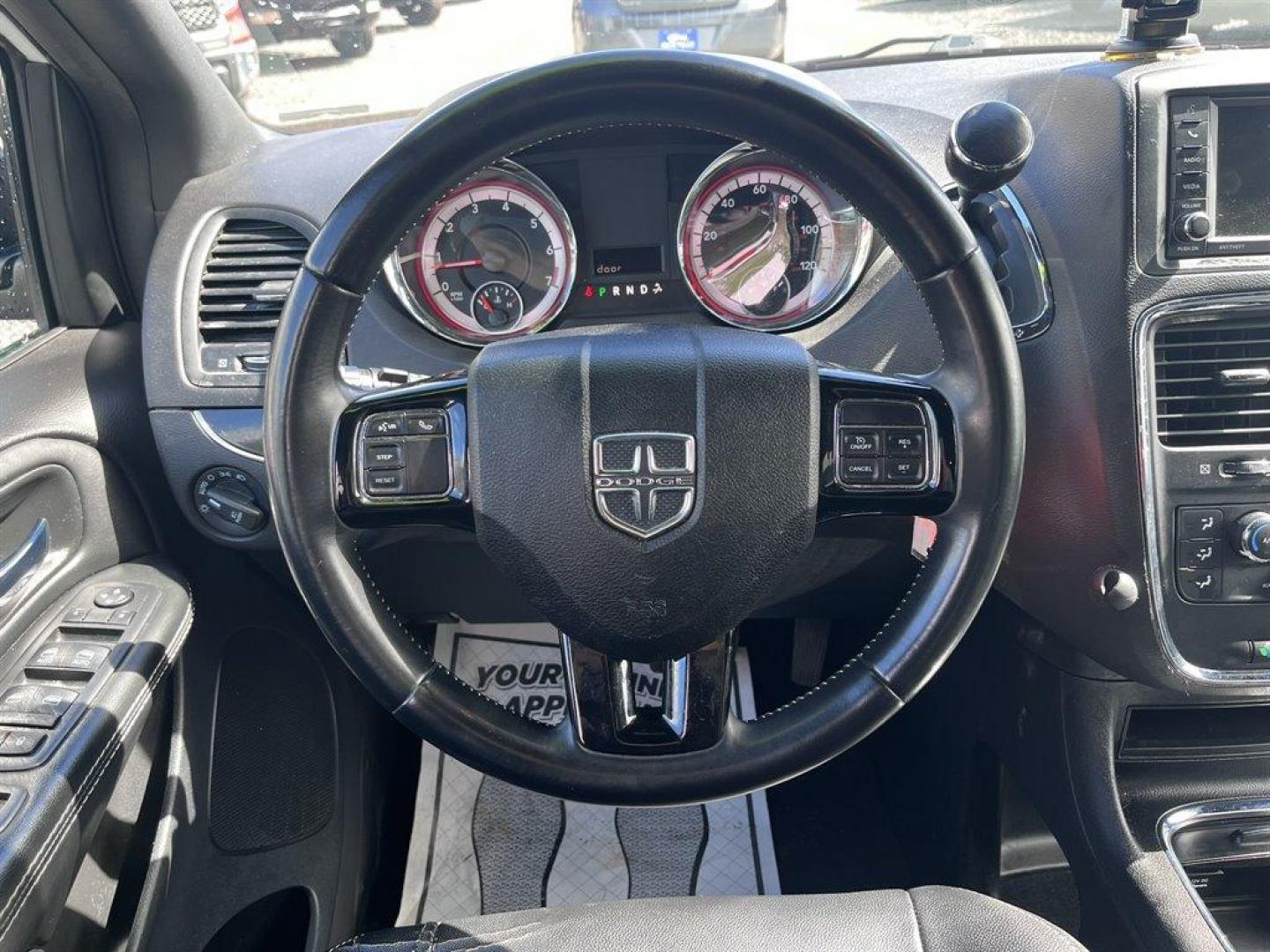 2018 White /Black Dodge Grand Caravan (2C4RDGCG2JR) with an 3.6l V6 MPI Dohc VVT Flex engine, Automatic transmission, located at 745 East Steele Rd., West Columbia, SC, 29170, (803) 755-9148, 33.927212, -81.148483 - Special Internet Price! 2018 Dodge Grand Caravan SXT with AM/FM Stereo, Back-Up Camera, Cruise Control, Dual Zone Front Manual Air Conditioning, Bucket Front Seats, 2nd Row Stow'N Go Bucket Seats, Fixed 60-40 Split-Bench 3rd Row Seat, Powered Rear Sliding Doors, Powered Windows, Powered Door Locks, - Photo#5