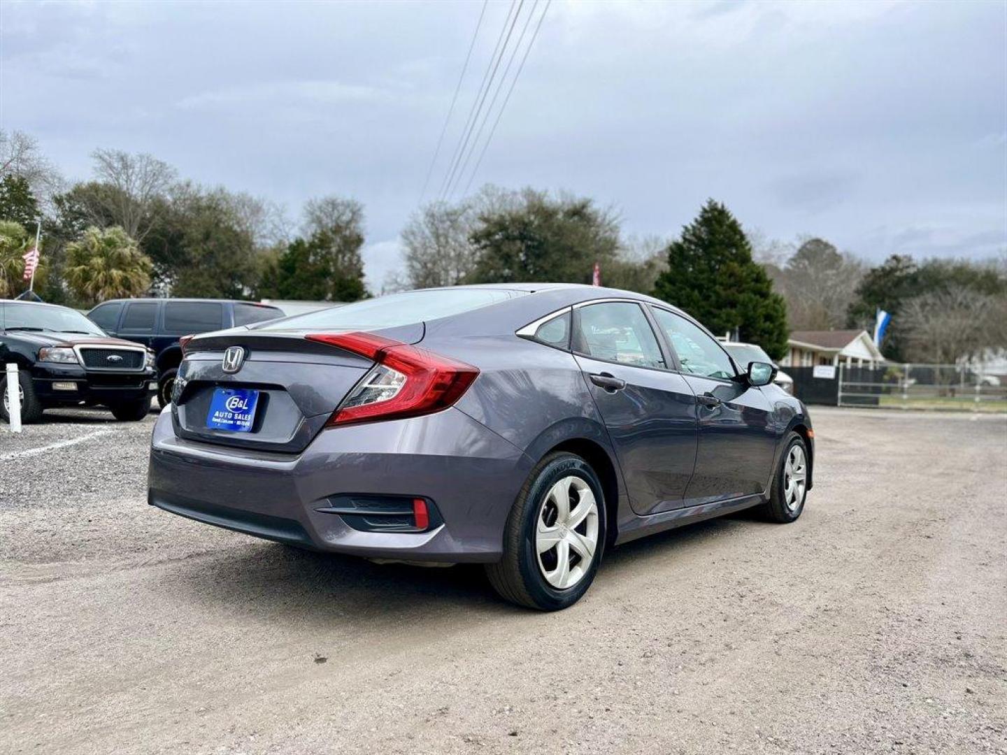 2018 Grey /Black Honda Civic (2HGFC2F56JH) with an 2.0l I-4 MPI Dohc 2.0l engine, Automatic transmission, located at 745 East Steele Rd., West Columbia, SC, 29170, (803) 755-9148, 33.927212, -81.148483 - Photo#2