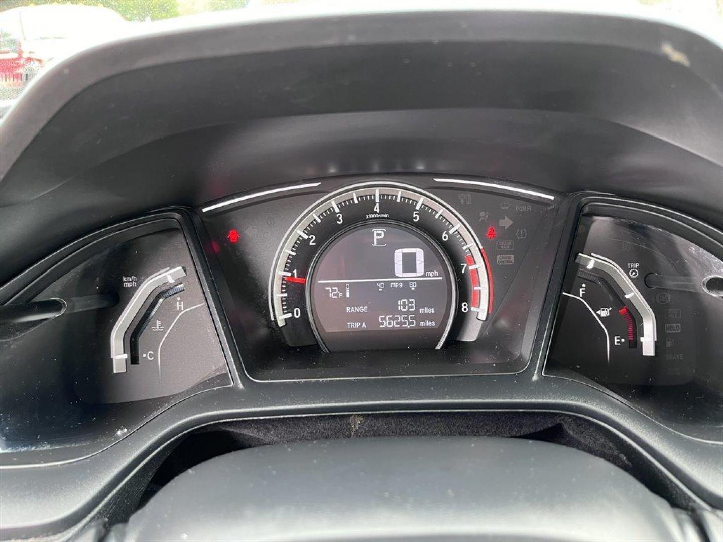 2018 Grey /Black Honda Civic (2HGFC2F56JH) with an 2.0l I-4 MPI Dohc 2.0l engine, Automatic transmission, located at 745 East Steele Rd., West Columbia, SC, 29170, (803) 755-9148, 33.927212, -81.148483 - Photo#8