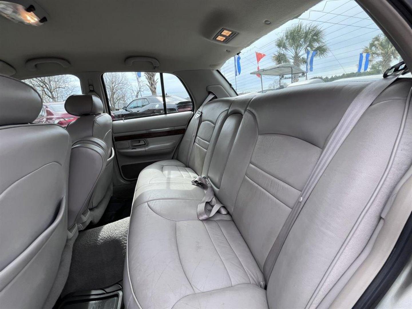 1999 Grey /Grey Mercury Grand Marquis (2MEFM75W1XX) with an 4.6l V8 EFI Sohc 4.6l engine, Automatic transmission, located at 745 East Steele Rd., West Columbia, SC, 29170, (803) 755-9148, 33.927212, -81.148483 - 1999 Mercury Grand Marquis LS with Electronic AM/FM stereo radio, Cruise control, Manual air conditioning, Leather interior, Powered windows, Powered door locks, Plus more! - Photo#15