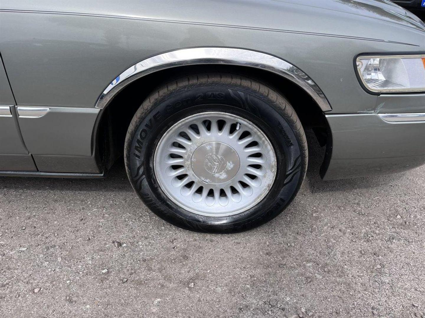 1999 Grey /Grey Mercury Grand Marquis (2MEFM75W1XX) with an 4.6l V8 EFI Sohc 4.6l engine, Automatic transmission, located at 745 East Steele Rd., West Columbia, SC, 29170, (803) 755-9148, 33.927212, -81.148483 - 1999 Mercury Grand Marquis LS with Electronic AM/FM stereo radio, Cruise control, Manual air conditioning, Leather interior, Powered windows, Powered door locks, Plus more! - Photo#23