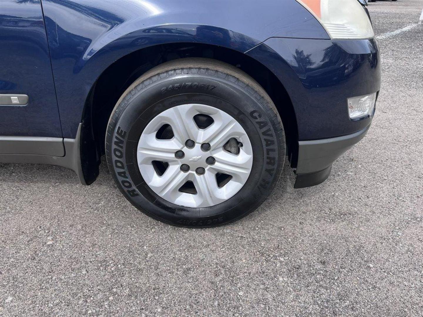 2010 Blue,Dark /Tan Chevrolet Traverse (1GNLREED8AS) with an 3.6l V6 Sidi Dohc 3.6l engine, Automatic transmission, located at 745 East Steele Rd., West Columbia, SC, 29170, (803) 755-9148, 33.927212, -81.148483 - Special Internet Price! 2010 Chevrolet Traverse with AM/FM stereo, Cruise control, Remote Keyless Entry, Air conditioning, 2nd and 3rd row 60/40 split flat-folding bench seat, Powered door locks, Powered windows, Plus more! - Photo#30