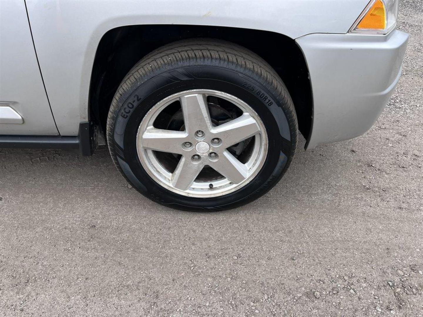 2007 Silver /Black Jeep Compass (1J8FT57W97D) with an 2.4l I-4 SFI Dohc 2.4l engine, Automatic transmission, located at 745 East Steele Rd., West Columbia, SC, 29170, (803) 755-9148, 33.927212, -81.148483 - Special Internet Price! 2007 Jeep Compass Limited with AM/FM stereo, Remote keyless entry, Cruise control, Leather interior, Powered windows, Powered door locks, Plus more! - Photo#24