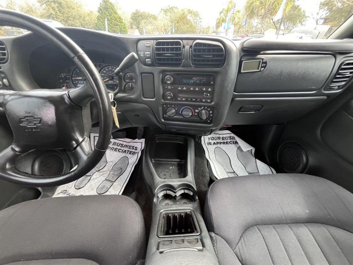 2003 White /Black Chevrolet Blazer (1GNDT13X43K) with an 4.3l V6 CPI 4.3l engine, Automatic transmission, located at 745 East Steele Rd., West Columbia, SC, 29170, (803) 755-9148, 33.927212, -81.148483 - Special Internet Price! 2003 Chevrolet Blazer LS with AM/FM stereo, Air conditioning, Black cloth interior, Clam shell trunk, Powered windows, Powered door locks, Plus more! - Photo#7