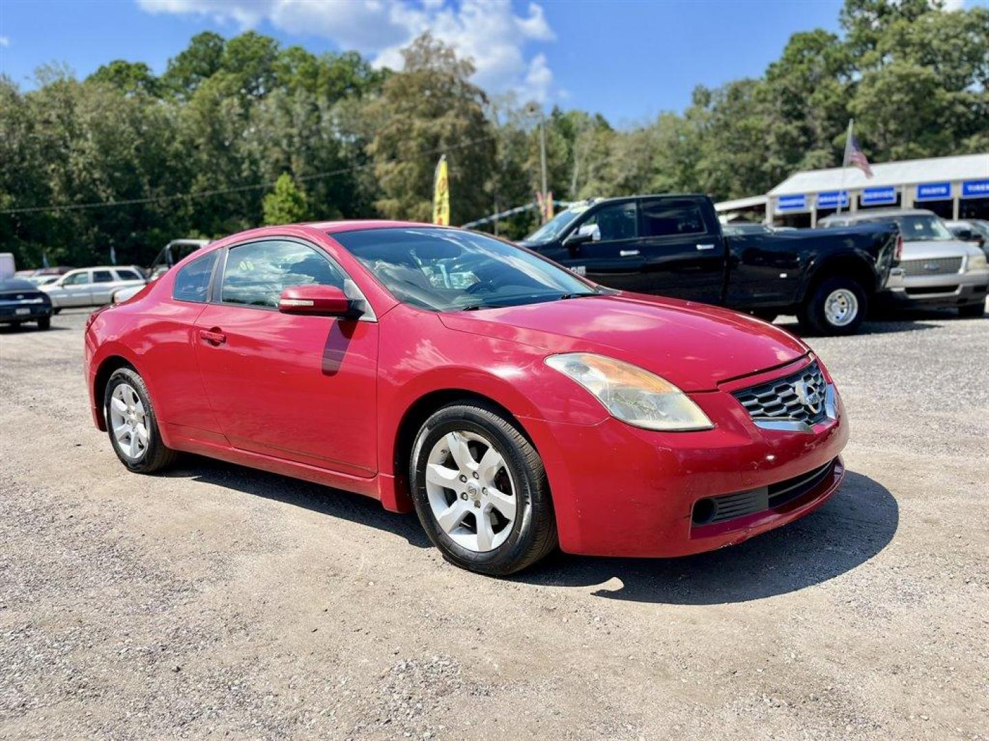 2008 Red /Black Nissan Altima (1N4BL24E58C) with an 3.5l V6 MPI Dohc 3.5l engine, Automatic transmission, located at 745 East Steele Rd., West Columbia, SC, 29170, (803) 755-9148, 33.927212, -81.148483 - Special Internet Price! 2008 Nissan Altima with AM/FM radio, Sunroof, Leather interior, Powered driver seat, Powered windows, Powered door locks, Plus more! - Photo#3