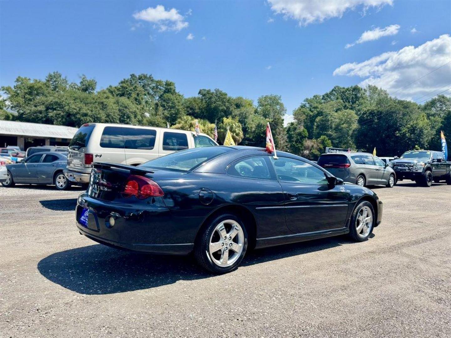 2004 Black /Taupe Dodge Stratus (4B3AG52H94E) with an 3.0l V6 EFI Sohc 3.0l engine, Automatic transmission, located at 745 East Steele Rd., West Columbia, SC, 29170, (803) 755-9148, 33.927212, -81.148483 - Special Internet Price! 2004 Dodge Stratus with AM/FM radio, Cruise control, Sunroof, Leather interior, Powered windows, Powered door locks, Plus more! - Photo#3