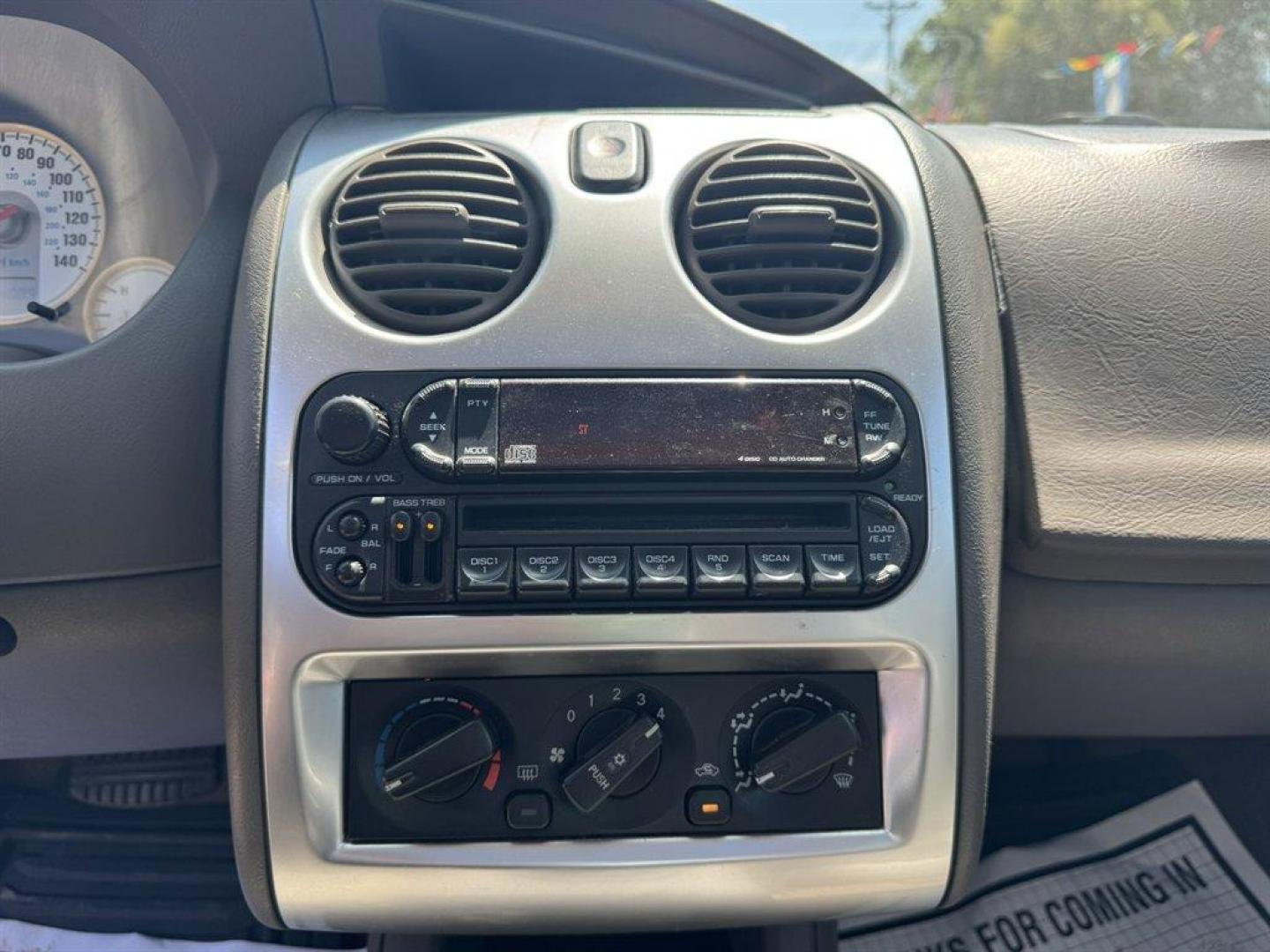 2004 Black /Taupe Dodge Stratus (4B3AG52H94E) with an 3.0l V6 EFI Sohc 3.0l engine, Automatic transmission, located at 745 East Steele Rd., West Columbia, SC, 29170, (803) 755-9148, 33.927212, -81.148483 - Special Internet Price! 2004 Dodge Stratus with AM/FM radio, Cruise control, Sunroof, Leather interior, Powered windows, Powered door locks, Plus more! - Photo#11