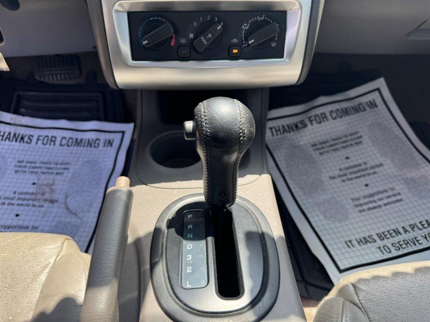 2004 Black /Taupe Dodge Stratus (4B3AG52H94E) with an 3.0l V6 EFI Sohc 3.0l engine, Automatic transmission, located at 745 East Steele Rd., West Columbia, SC, 29170, (803) 755-9148, 33.927212, -81.148483 - Special Internet Price! 2004 Dodge Stratus with AM/FM radio, Cruise control, Sunroof, Leather interior, Powered windows, Powered door locks, Plus more! - Photo#12