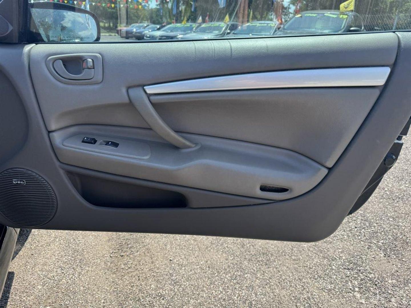 2004 Black /Taupe Dodge Stratus (4B3AG52H94E) with an 3.0l V6 EFI Sohc 3.0l engine, Automatic transmission, located at 745 East Steele Rd., West Columbia, SC, 29170, (803) 755-9148, 33.927212, -81.148483 - Special Internet Price! 2004 Dodge Stratus with AM/FM radio, Cruise control, Sunroof, Leather interior, Powered windows, Powered door locks, Plus more! - Photo#18