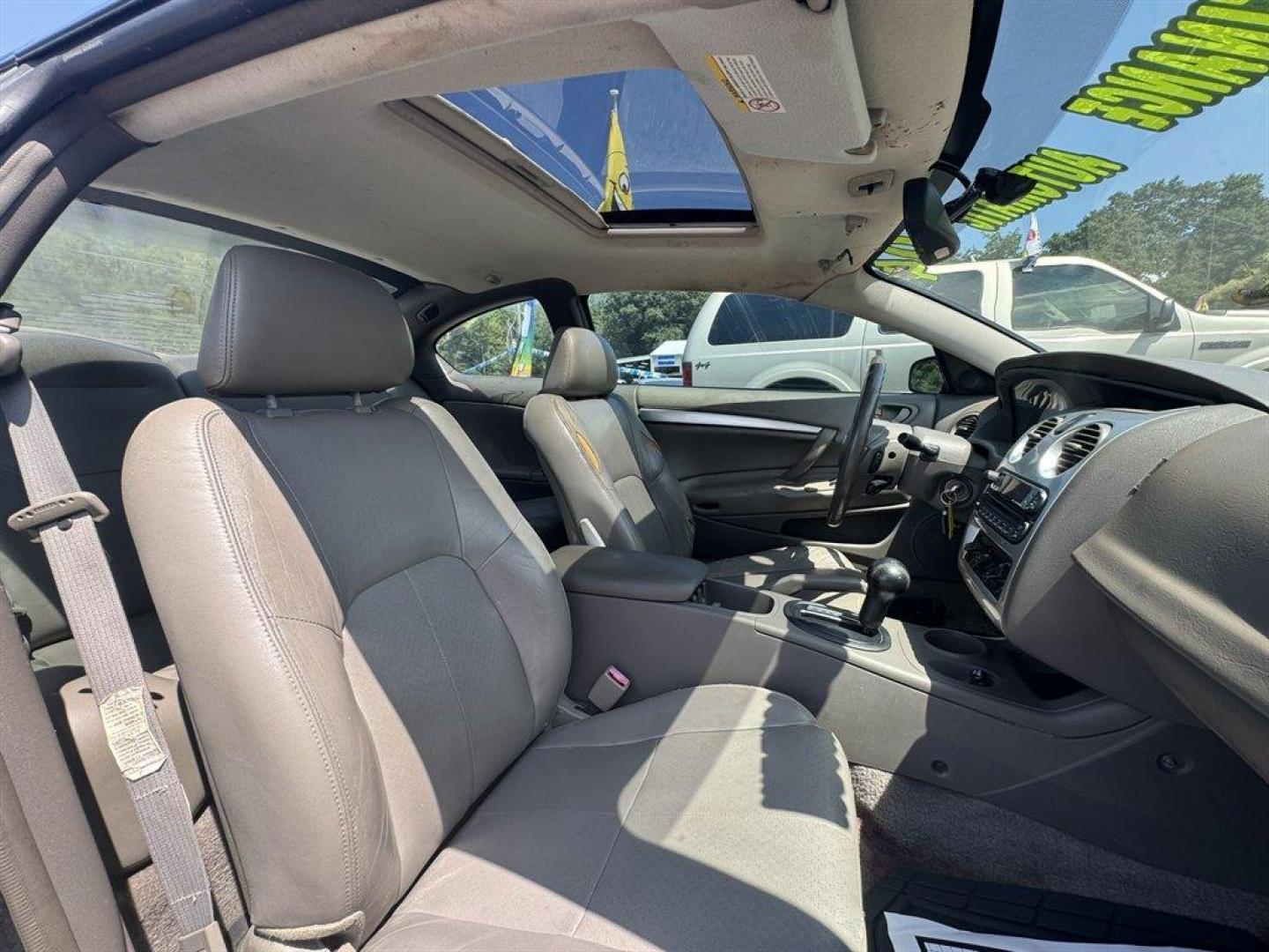 2004 Black /Taupe Dodge Stratus (4B3AG52H94E) with an 3.0l V6 EFI Sohc 3.0l engine, Automatic transmission, located at 745 East Steele Rd., West Columbia, SC, 29170, (803) 755-9148, 33.927212, -81.148483 - Special Internet Price! 2004 Dodge Stratus with AM/FM radio, Cruise control, Sunroof, Leather interior, Powered windows, Powered door locks, Plus more! - Photo#19