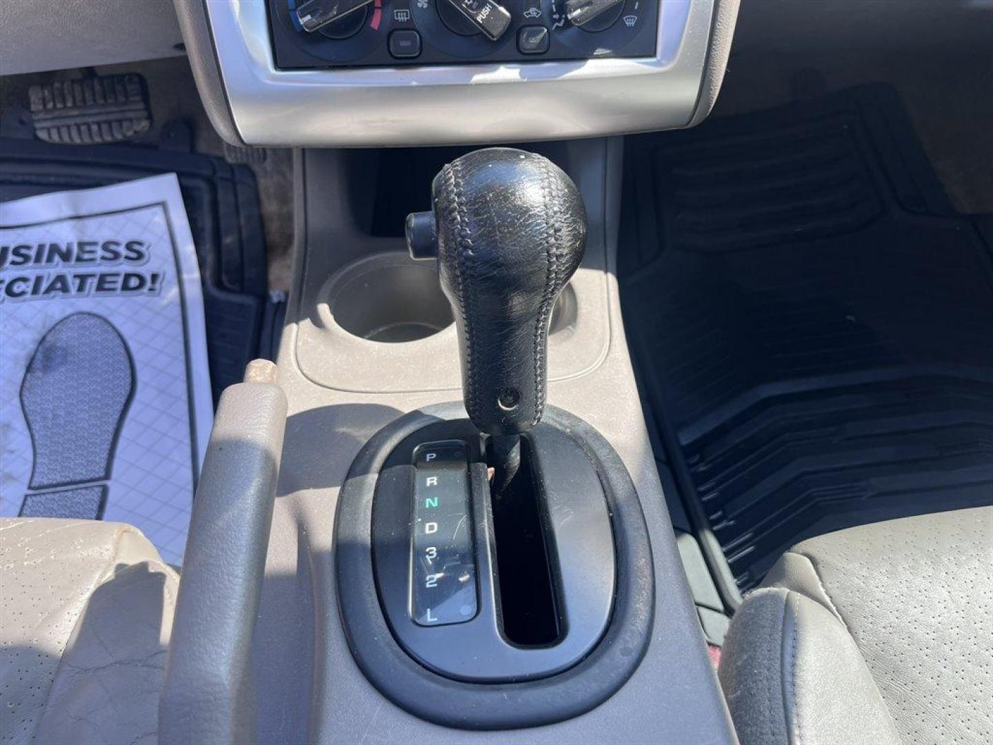 2004 Black /Grey Dodge Stratus (4B3AG52H94E) with an 3.0l V6 EFI Sohc 3.0l engine, Automatic transmission, located at 745 East Steele Rd., West Columbia, SC, 29170, (803) 755-9148, 33.927212, -81.148483 - Special Internet Price! 2004 Dodge Stratus R/T with AM/FM stereo radio, Cruise control, Sunroof, Air conditioning, Remote keyless entry, Leather interior, Powered Windows, Powered door locks, Plus more! - Photo#9