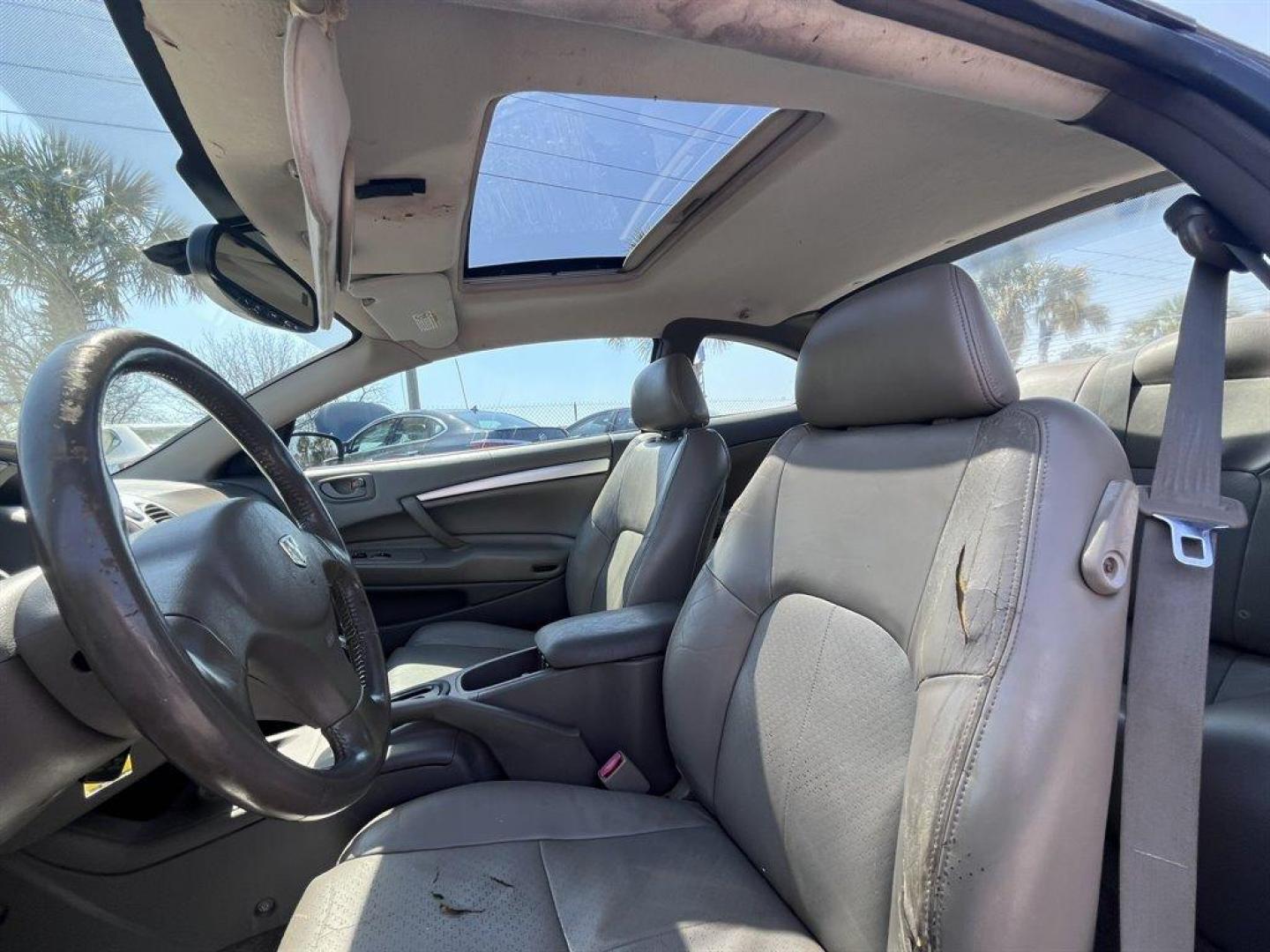 2004 Black /Grey Dodge Stratus (4B3AG52H94E) with an 3.0l V6 EFI Sohc 3.0l engine, Automatic transmission, located at 745 East Steele Rd., West Columbia, SC, 29170, (803) 755-9148, 33.927212, -81.148483 - Special Internet Price! 2004 Dodge Stratus R/T with AM/FM stereo radio, Cruise control, Sunroof, Air conditioning, Remote keyless entry, Leather interior, Powered Windows, Powered door locks, Plus more! - Photo#12