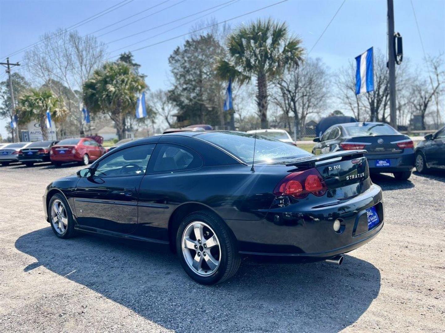 2004 Black /Grey Dodge Stratus (4B3AG52H94E) with an 3.0l V6 EFI Sohc 3.0l engine, Automatic transmission, located at 745 East Steele Rd., West Columbia, SC, 29170, (803) 755-9148, 33.927212, -81.148483 - Special Internet Price! 2004 Dodge Stratus R/T with AM/FM stereo radio, Cruise control, Sunroof, Air conditioning, Remote keyless entry, Leather interior, Powered Windows, Powered door locks, Plus more! - Photo#1