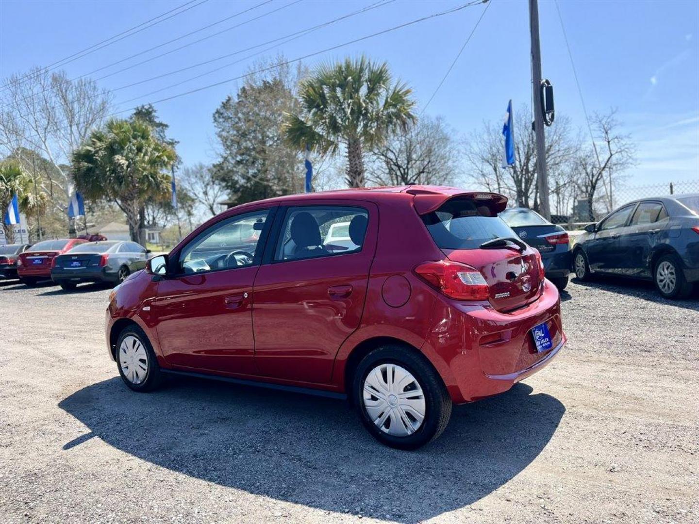 2020 Red /Black Mitsubishi Mirage (ML32A3HJ5LH) with an 1.2 I-3 EFI Dohc 1.2 engine, Automatic transmission, located at 745 East Steele Rd., West Columbia, SC, 29170, (803) 755-9148, 33.927212, -81.148483 - 2020 Mitsubishi Mirage ES with AM/FM, HD Radio, Bluetooth, Backup Camera, Cruise Control, Remote Keyless Entry, Automatic Air Conditioning, Front Bucket Seats, Rear 60-40 Folding Bench, Powered Windows, Powered Door Locks, Plus More! - Photo#1