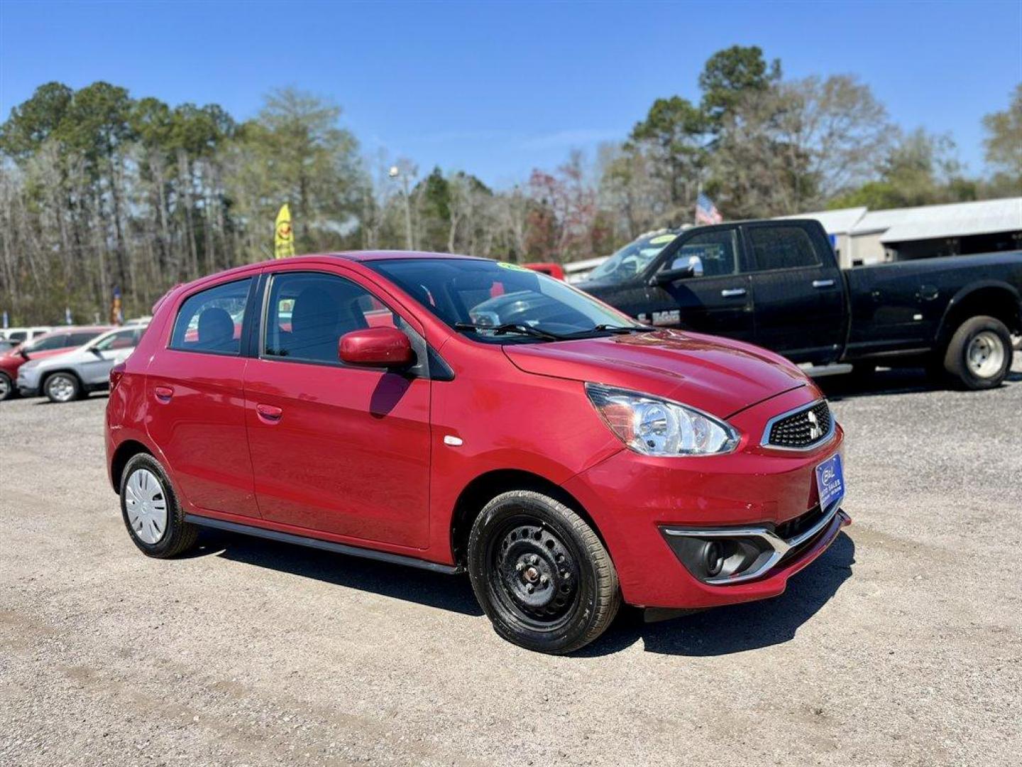 2020 Red /Black Mitsubishi Mirage (ML32A3HJ5LH) with an 1.2 I-3 EFI Dohc 1.2 engine, Automatic transmission, located at 745 East Steele Rd., West Columbia, SC, 29170, (803) 755-9148, 33.927212, -81.148483 - 2020 Mitsubishi Mirage ES with AM/FM, HD Radio, Bluetooth, Backup Camera, Cruise Control, Remote Keyless Entry, Automatic Air Conditioning, Front Bucket Seats, Rear 60-40 Folding Bench, Powered Windows, Powered Door Locks, Plus More! - Photo#3