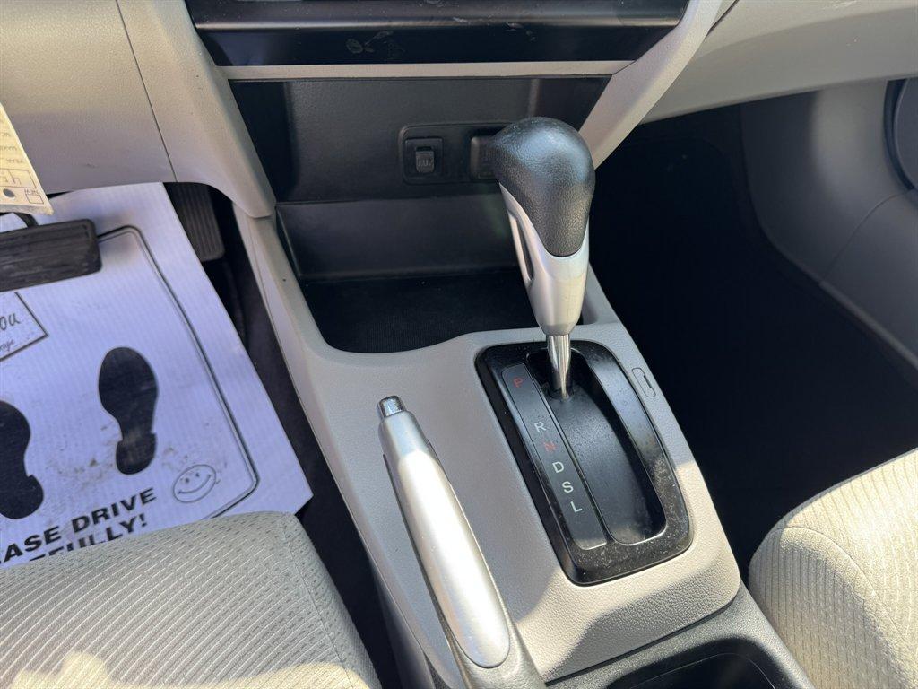 2012 Grey /Taupe Honda Civic (JHMFB4F2XCS) with an 1.5l I-4 MPI Sohc Hybrid engine, Automatic transmission, located at 745 East Steele Rd., West Columbia, SC, 29170, (803) 755-9148, 33.927212, -81.148483 - Photo#14