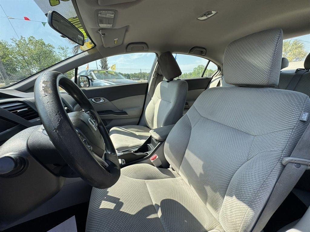 2012 Grey /Taupe Honda Civic (JHMFB4F2XCS) with an 1.5l I-4 MPI Sohc Hybrid engine, Automatic transmission, located at 745 East Steele Rd., West Columbia, SC, 29170, (803) 755-9148, 33.927212, -81.148483 - Photo#18