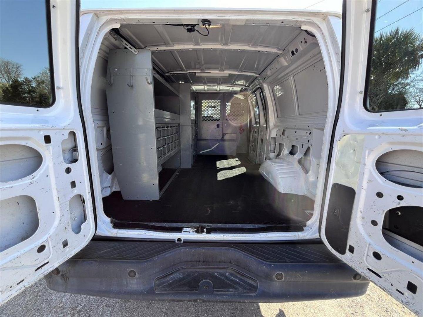 2009 White /Grey Ford E250 Vans (1FTNE24L29D) with an 5.4l V8 EFI Sohc 5.4l engine, Automatic transmission, located at 745 East Steele Rd., West Columbia, SC, 29170, (803) 755-9148, 33.927212, -81.148483 - 2009 FORD E250 - Photo#25