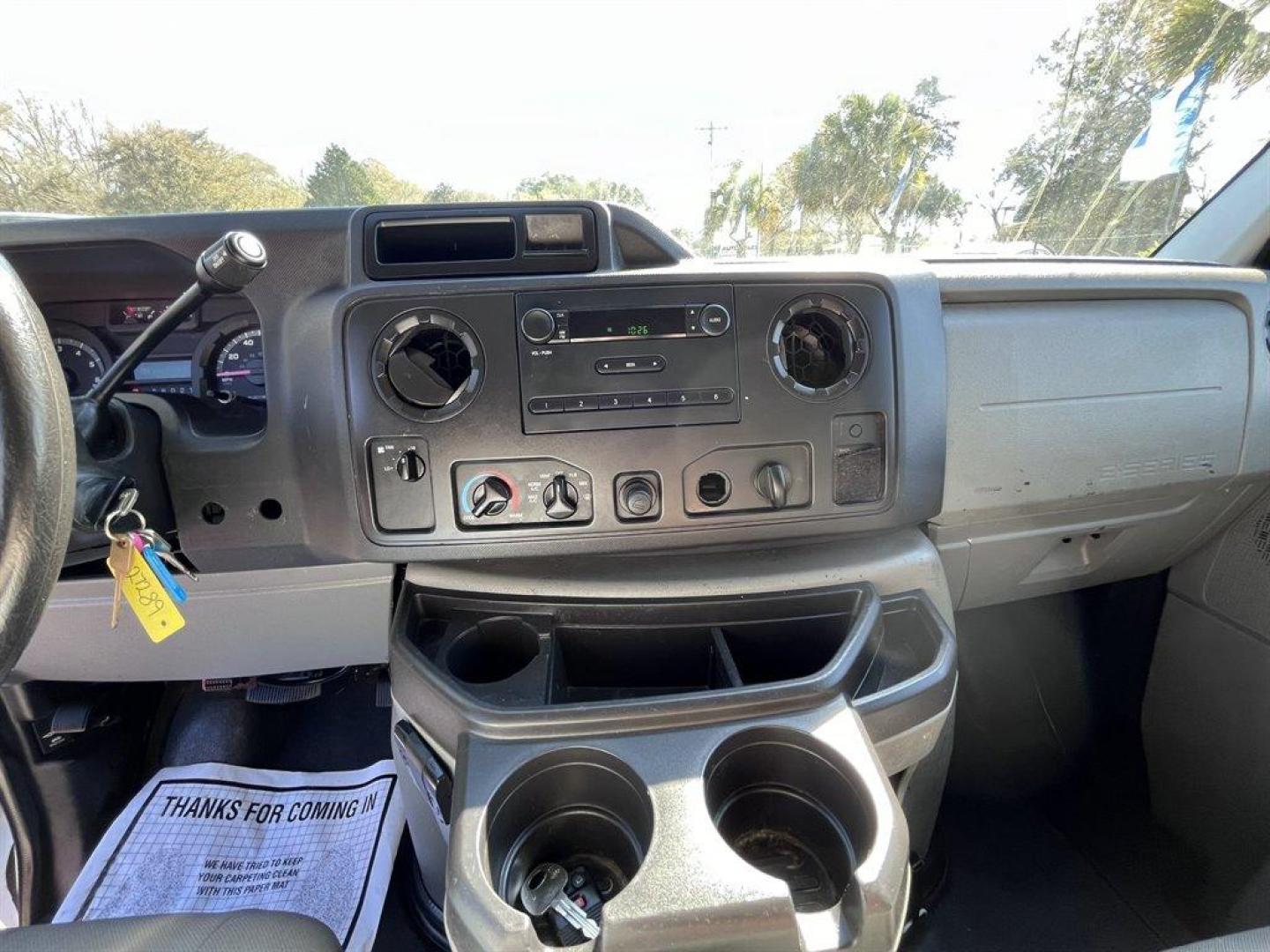 2009 White /Grey Ford E250 Vans (1FTNE24L29D) with an 5.4l V8 EFI Sohc 5.4l engine, Automatic transmission, located at 745 East Steele Rd., West Columbia, SC, 29170, (803) 755-9148, 33.927212, -81.148483 - 2009 FORD E250 - Photo#8