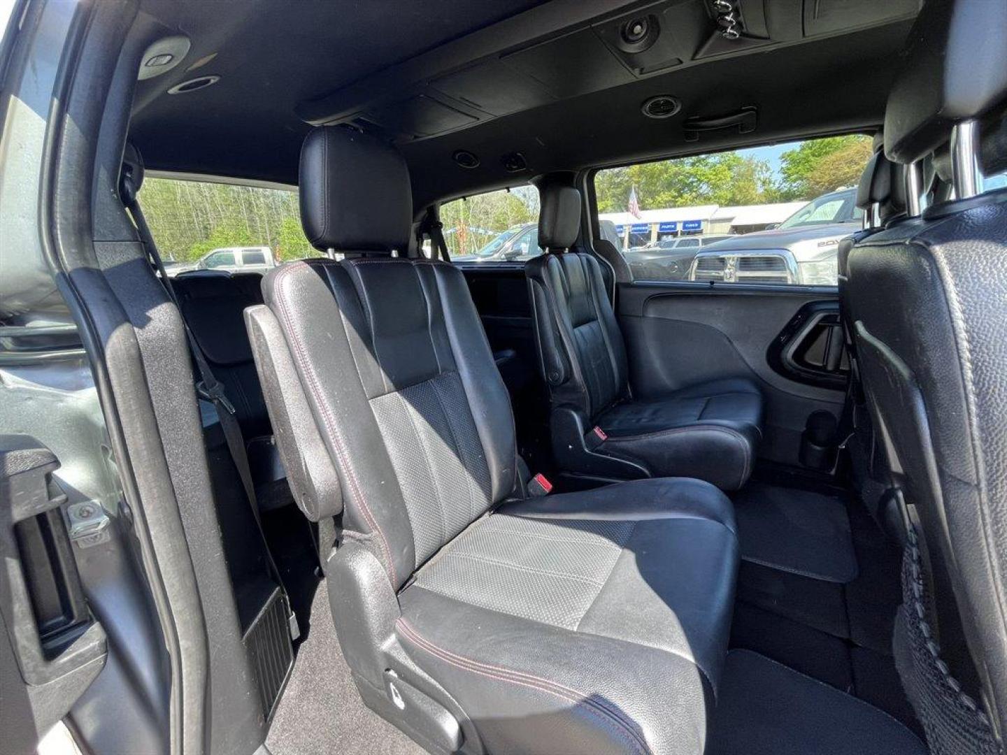 2014 Silver /Black Dodge Grand Caravan (2C4RDGEG4ER) with an 3.6l V6 MPI Dohc VVT Flex engine, Automatic transmission, located at 745 East Steele Rd., West Columbia, SC, 29170, (803) 755-9148, 33.927212, -81.148483 - Special Internet Price! 2014 Dodge Grand Caravan with SiriusXM AM/FM/Satellite, Bluetooth, Cruise Control, Dual Zone Front Automatic Air Conditioning, 2nd Row Bucket Seats, 3rd Row Fixed 60-40 Split-Bench, Cloth Interior, Powered Front Seats, Powered Liftgate, Powered Rear Sliding Doors, Plus More! - Photo#21