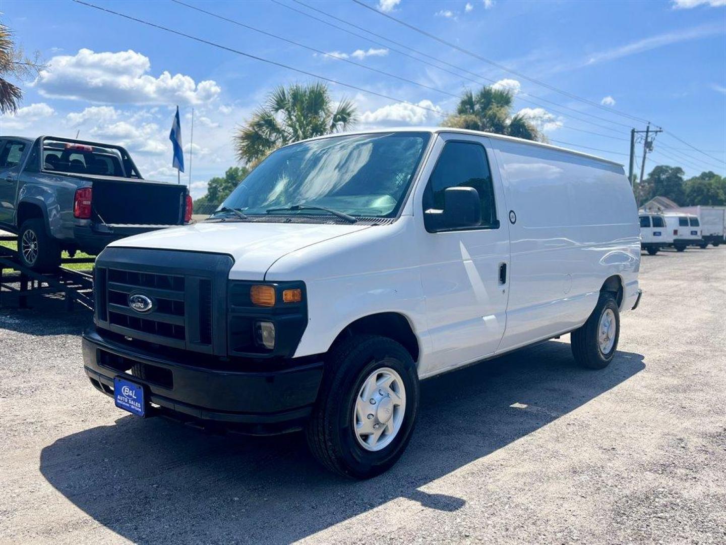 2011 White /Grey Ford E250 Vans (1FTNE2EL4BD) with an 5.4l V8 EFI Sohc 5.4l engine, Automatic transmission, located at 745 East Steele Rd., West Columbia, SC, 29170, (803) 755-9148, 33.927212, -81.148483 - Photo#0