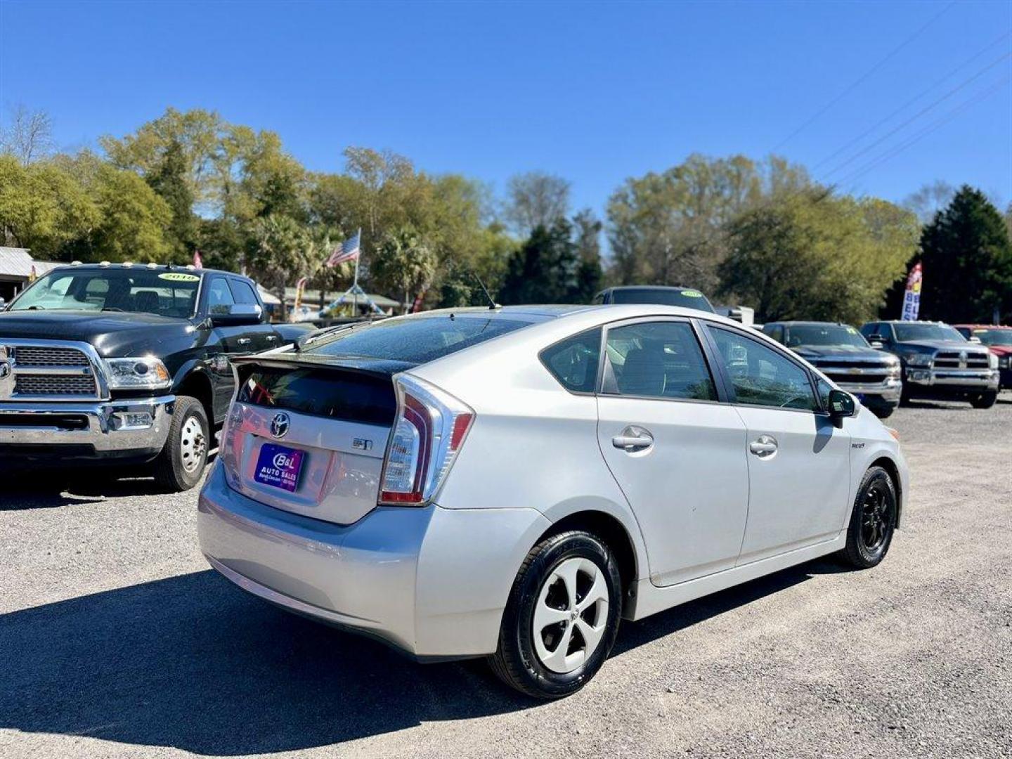 2015 Silver /Grey Toyota Prius (JTDKN3DU6F0) with an 1.8l I-4 EFI Dohc Hybrid engine, Automatic transmission, located at 745 East Steele Rd., West Columbia, SC, 29170, (803) 755-9148, 33.927212, -81.148483 - Special Internet Price! 2015 Toyota Prius with AM/FM radio, Cruise control, Keyless door entry, Push to start, Bucket front seats, Cloth interior, Powered windows, Powered door locks, Plus more! - Photo#2