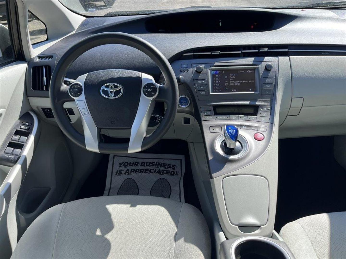 2015 Silver /Grey Toyota Prius (JTDKN3DU6F0) with an 1.8l I-4 EFI Dohc Hybrid engine, Automatic transmission, located at 745 East Steele Rd., West Columbia, SC, 29170, (803) 755-9148, 33.927212, -81.148483 - Special Internet Price! 2015 Toyota Prius with AM/FM radio, Cruise control, Keyless door entry, Push to start, Bucket front seats, Cloth interior, Powered windows, Powered door locks, Plus more! - Photo#5