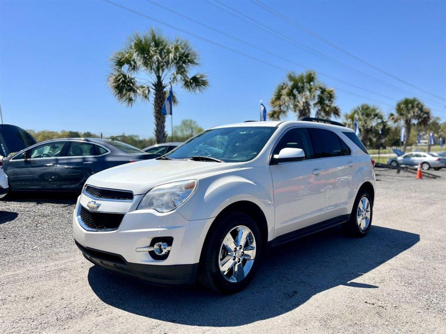 2014 White /Black Chevrolet Equinox (1GNALCEK1EZ) with an 2.4l I-4 Sidi Dohc Flex 2 engine, Automatic transmission, located at 745 East Steele Rd., West Columbia, SC, 29170, (803) 755-9148, 33.927212, -81.148483 - Special Internet Price! 2014 Chevrolet Equinox LT with Bluetooth, 3-month trial to the SiriusXM Radio, Remote Keyless Entry, Cruise control, Air conditioning, Sunroof, Leather interior, Powered front seats, Powered windows, Plus more! - Photo#0