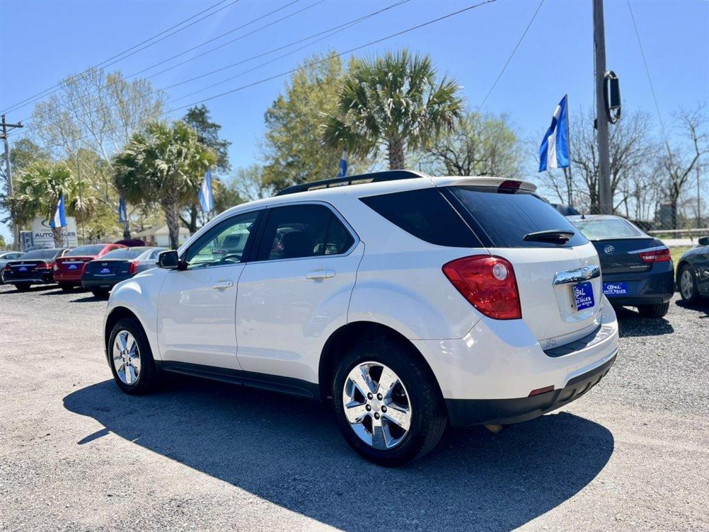 2014 White /Black Chevrolet Equinox (1GNALCEK1EZ) with an 2.4l I-4 Sidi Dohc Flex 2 engine, Automatic transmission, located at 745 East Steele Rd., West Columbia, SC, 29170, (803) 755-9148, 33.927212, -81.148483 - Special Internet Price! 2014 Chevrolet Equinox LT with Bluetooth, 3-month trial to the SiriusXM Radio, Remote Keyless Entry, Cruise control, Air conditioning, Sunroof, Leather interior, Powered front seats, Powered windows, Plus more! - Photo#1