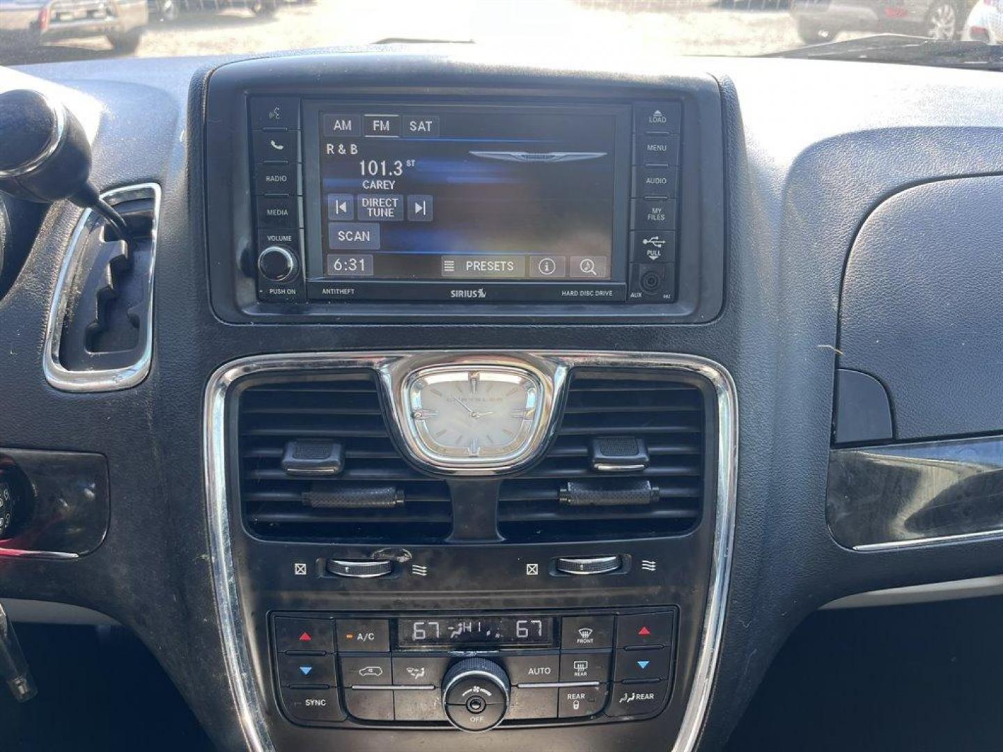 2016 Gold /Black Chrysler Town and Country (2C4RC1BGXGR) with an 3.6l V6 MPI Dohc VVT Flex engine, Automatic transmission, located at 745 East Steele Rd., West Columbia, SC, 29170, (803) 755-9148, 33.927212, -81.148483 - Special Internet Price! 2016 Chrysler Town and Country Touring with Bluetooth, Backup camera, Cruise control, Air conditioning, Leather interior, Rear entertainment, 3rd row seating, Powered sliding rear doors, Powered liftgate, Powered driver seat, Powered windows, Powered door locks, Plus more! - Photo#10