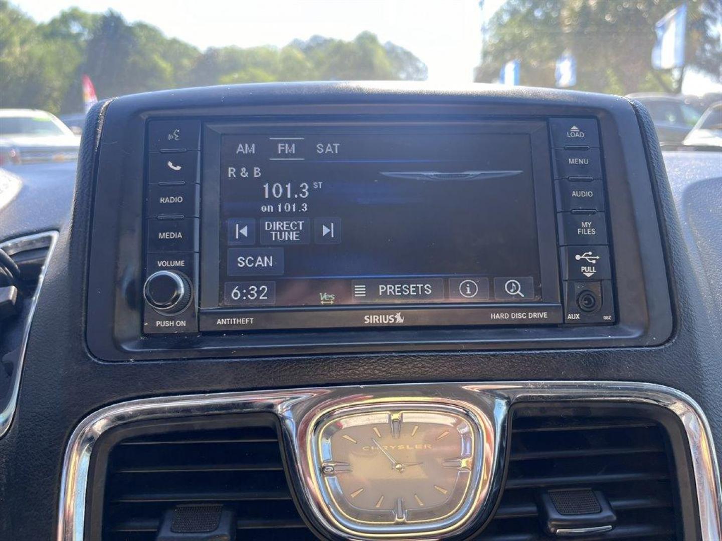 2016 Gold /Black Chrysler Town and Country (2C4RC1BGXGR) with an 3.6l V6 MPI Dohc VVT Flex engine, Automatic transmission, located at 745 East Steele Rd., West Columbia, SC, 29170, (803) 755-9148, 33.927212, -81.148483 - Special Internet Price! 2016 Chrysler Town and Country Touring with Bluetooth, Backup camera, Cruise control, Air conditioning, Leather interior, Rear entertainment, 3rd row seating, Powered sliding rear doors, Powered liftgate, Powered driver seat, Powered windows, Powered door locks, Plus more! - Photo#11