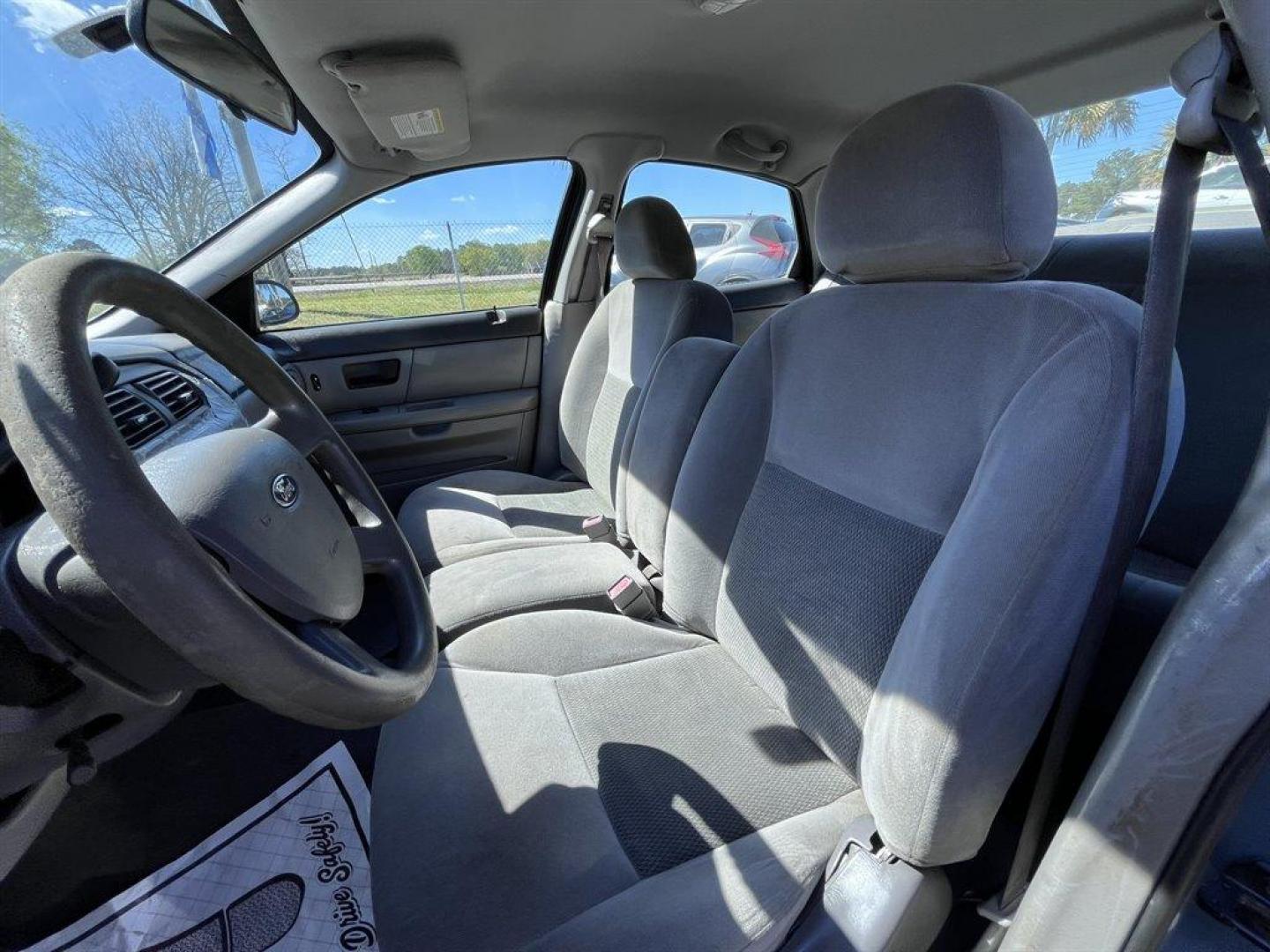 2007 Blue /Tan Ford Taurus (1FAFP53U57A) with an 3.0l V6 SFI 3.0l engine, Automatic transmission, located at 745 East Steele Rd., West Columbia, SC, 29170, (803) 755-9148, 33.927212, -81.148483 - CASH CAR! AS IS! AS IS! AS IS! - Photo#12